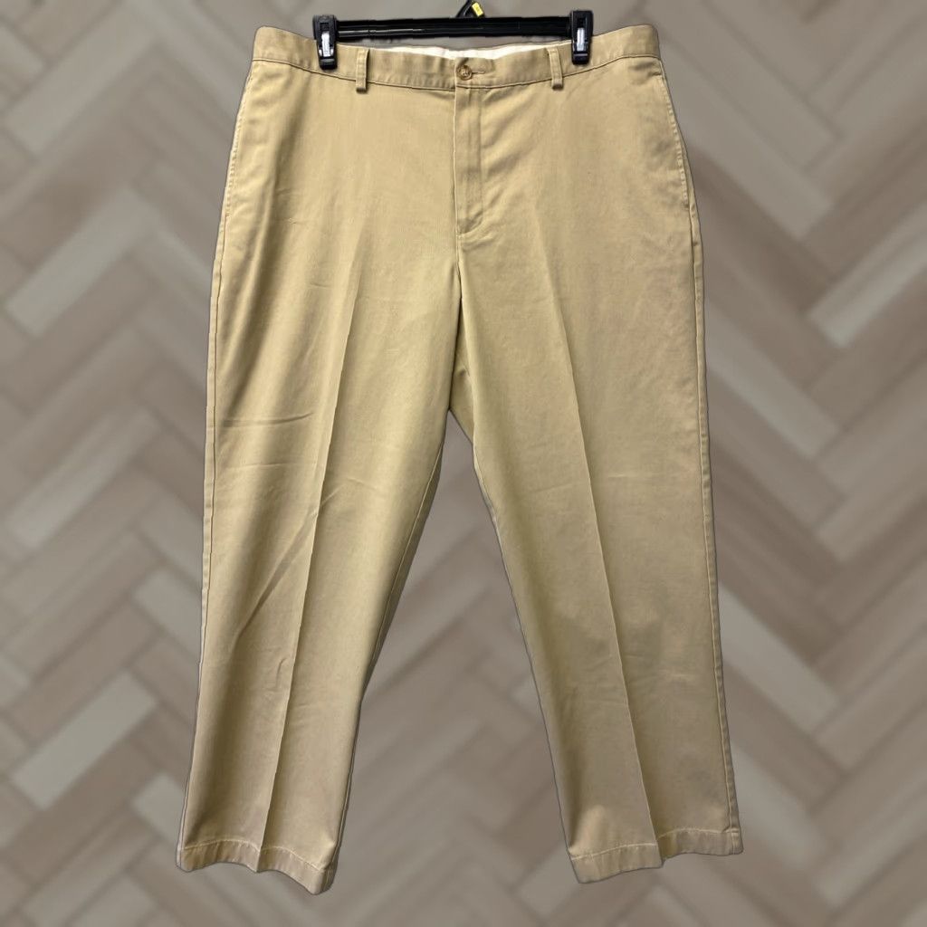 Vintage VINTAGE L.L. Bean Pants Mens 40x30 Khaki Cotton Trousers Regular Classic Chino Flat Front Zip Pockets USA Classic Fit 30 Inseam Mens Size US 40 / EU 56 - 1 Thumbnail