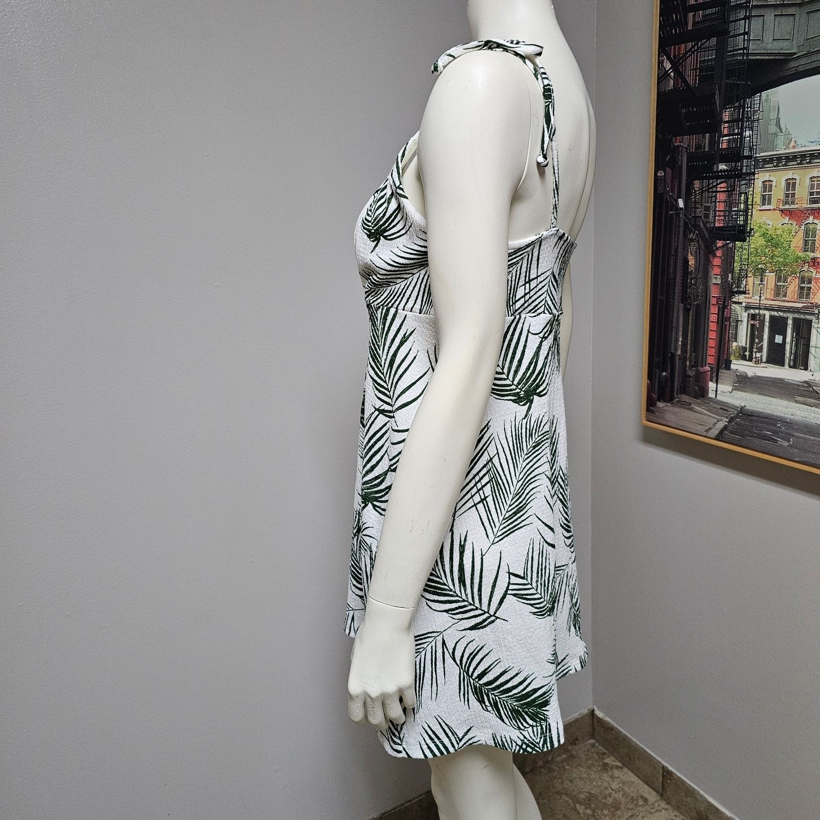 Topshop TopShop Mini Sundress Palm Leaf Pattern Tie Straps Size 8 Size M / US 6-8 / IT 42-44 - 3 Thumbnail