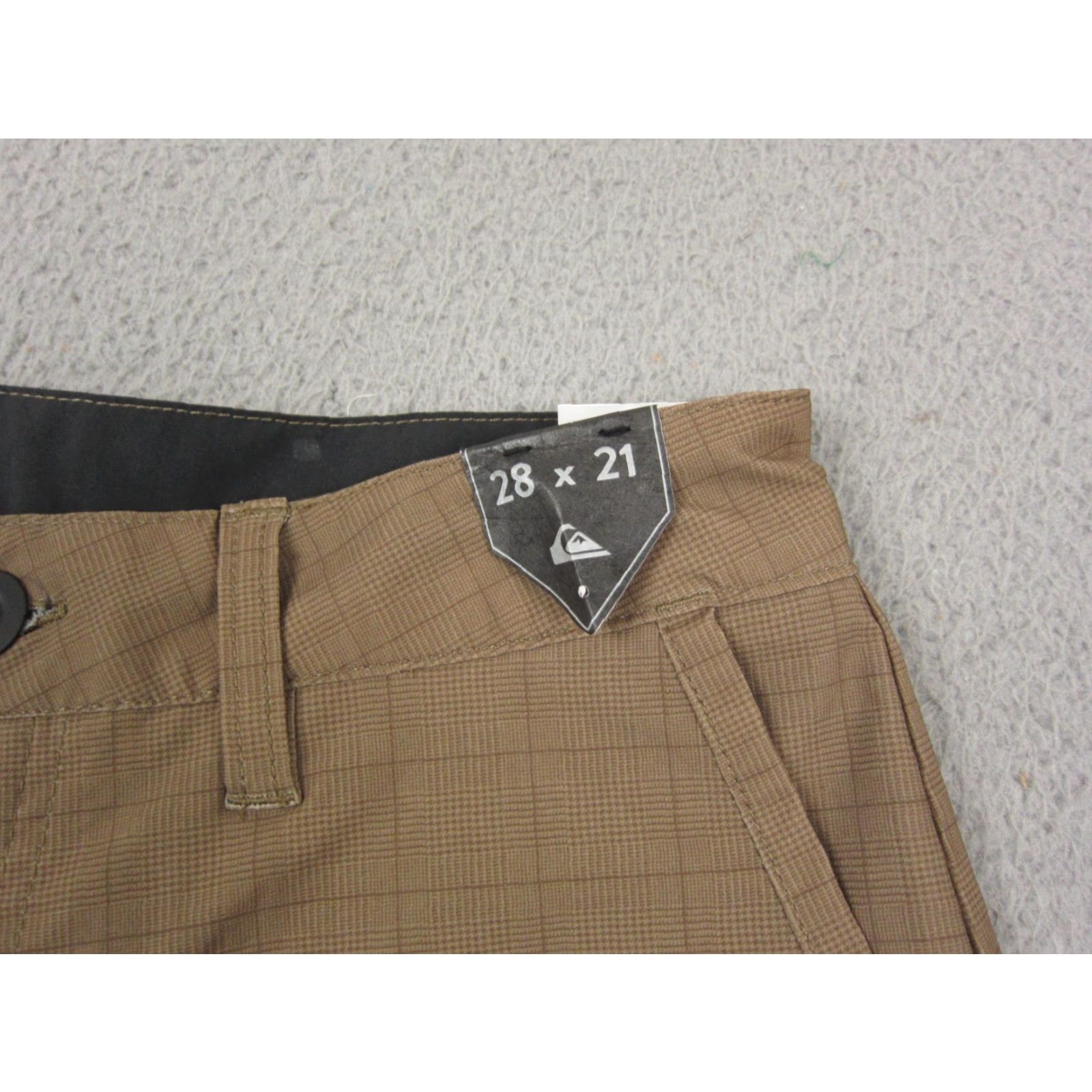 Quiksilver Quicksilver Shorts Mens 28 Brown Plaid Check Chino Flat Front Casual Regular Size 28 Mens Bar 90s Theme Size US 28 / EU 44 - 3 Thumbnail