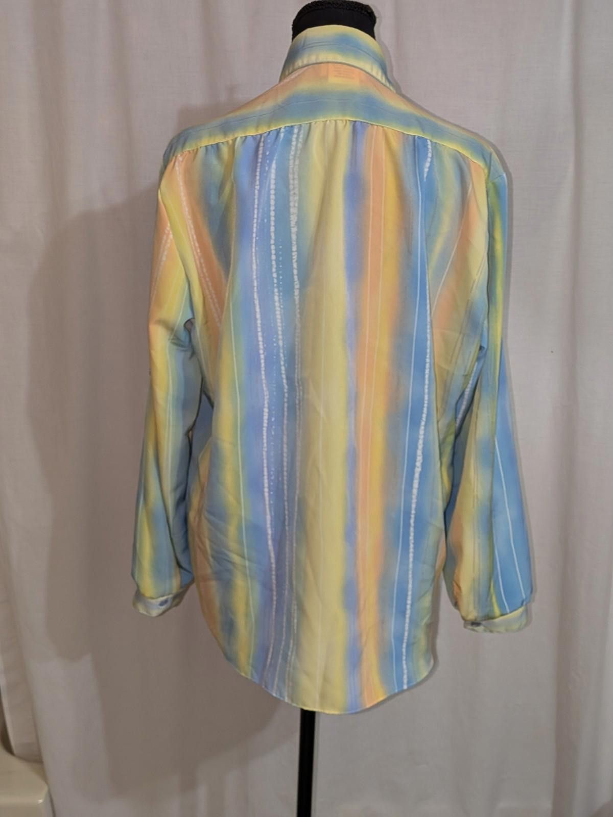Designer VTG 80s All Hours Pastel Watercolor Button Down Blouse Sz M Size M / US 6-8 / IT 42-44 - 7 Thumbnail