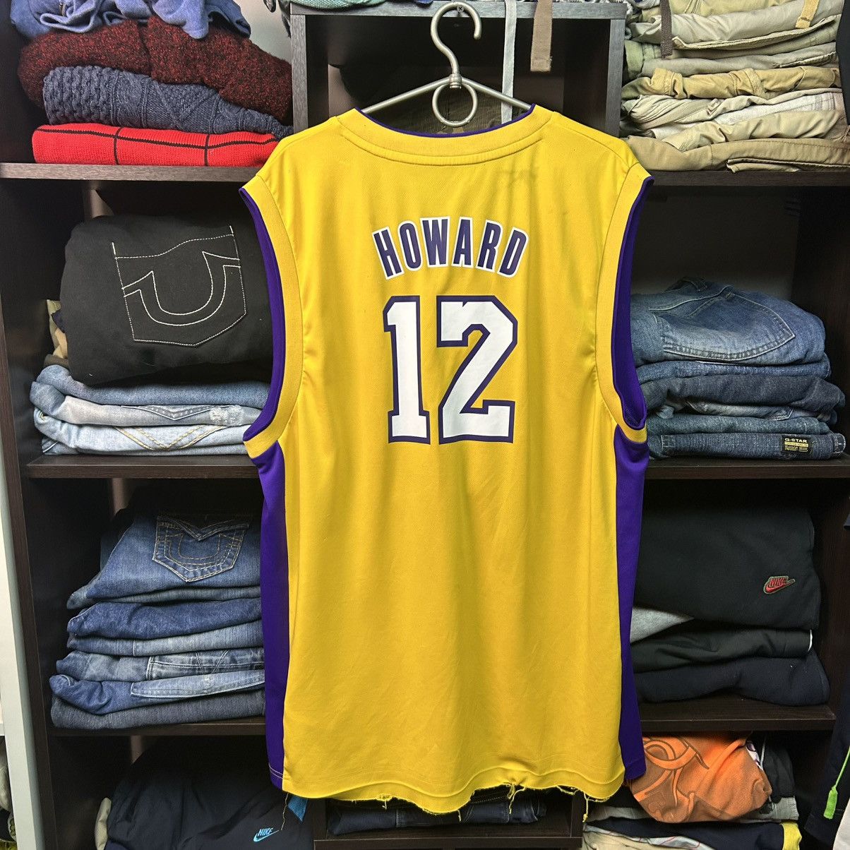 Adidas Vintage NBA Adidas Lakers 12 Howard Basketball Jersey size L Size US L / EU 52-54 / 3 - 11 Thumbnail