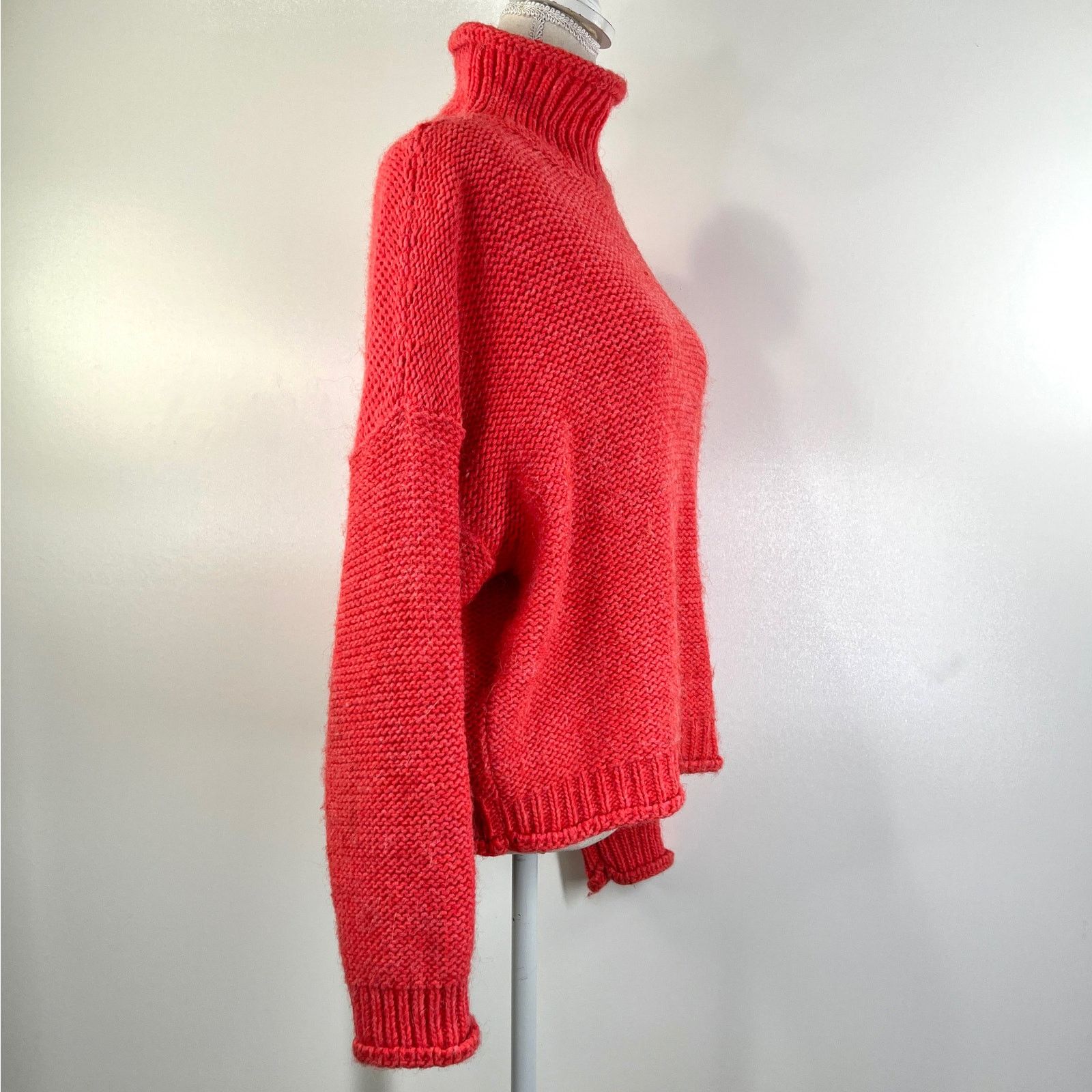 Anthropologie Anthropologie Lottie Sweater Coral Turtleneck Chunky Knit Size US XL / EU 56 / 4 - 4 Thumbnail