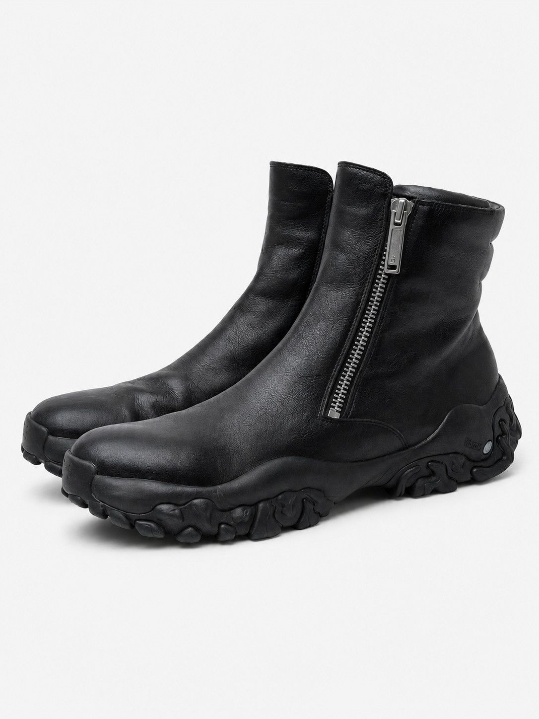 McQ Alexander McQueen McQ Alexander McQueen Chunky Vibram Crimp Chelsea Boots Size US 11 / EU 44 - 15 Thumbnail