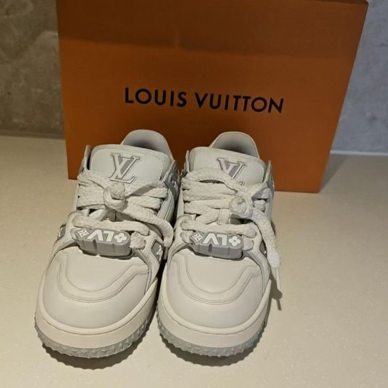 Louis Vuitton Louis Vuitton Trainer Maxi Low-Top Sneakers Size US 7 / IT 37 - 2 Thumbnail