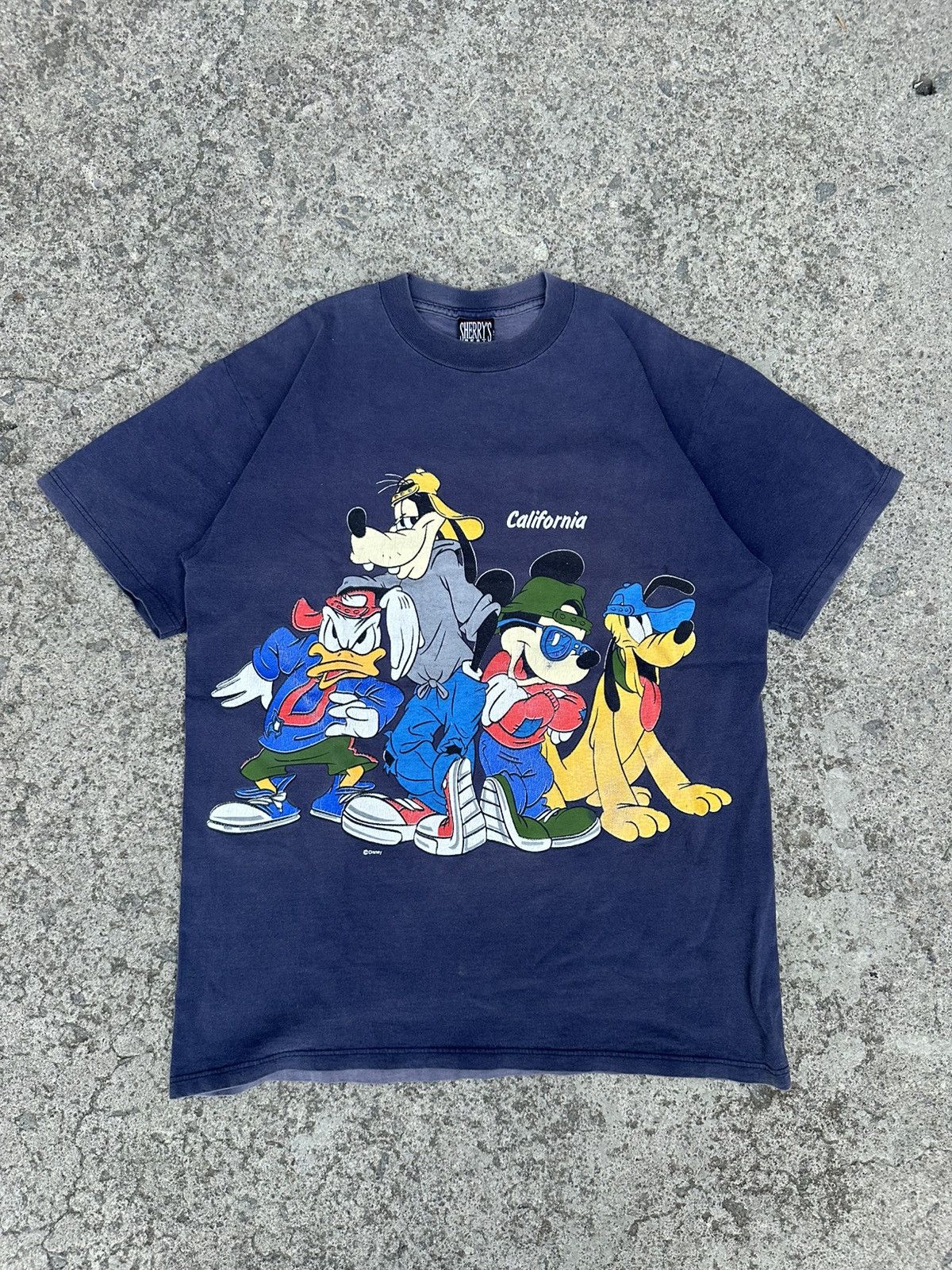 Disney Rare T-shirt Disney 90’s Mickey and Friends Size US L / EU 52-54 / 3 - 1 Thumbnail