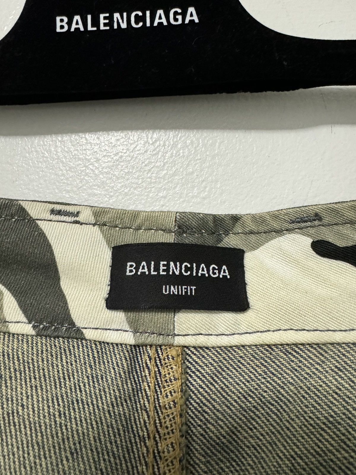 Balenciaga Trompe L’oeil Camo Shorts Size US 32 / EU 48 - 9 Thumbnail