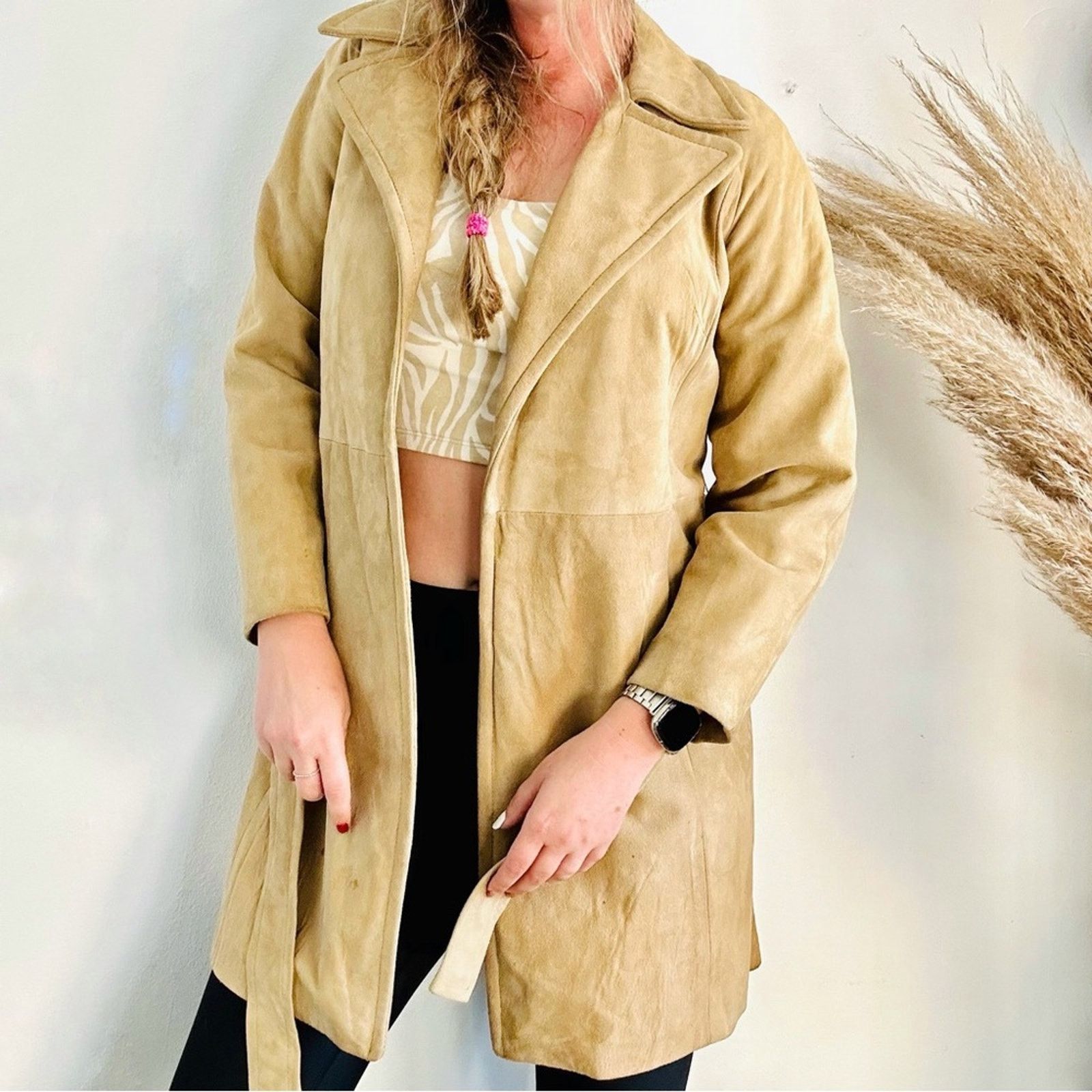 Vintage VINTAGE Beige Tan Camel Suede Leather Trench Coat Tie Jacket Size M / US 6-8 / IT 42-44 - 1 Thumbnail