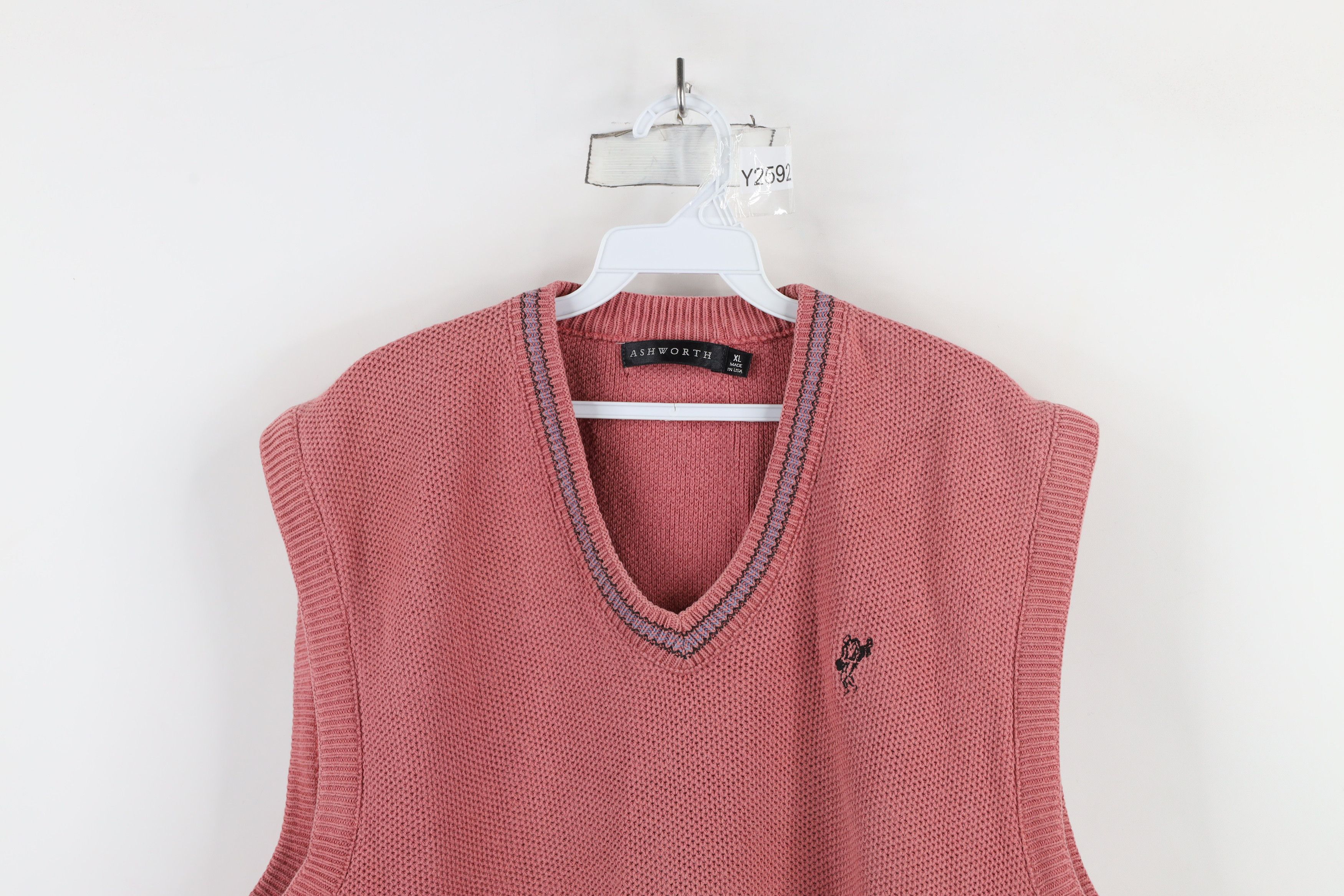 Vintage Vintage 90s Streetwear Knit Golf Sweater Vest Pink USA Size US XL / EU 56 / 4 - 2 Thumbnail