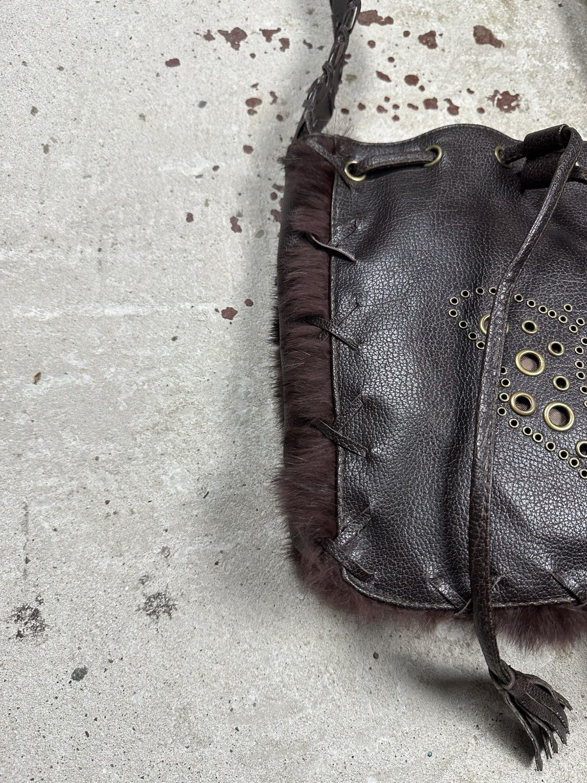 Japanese Brand Vintage Y2K Brown Butterfly Faux Fur Avant Garde Bag Size ONE SIZE - 3 Thumbnail