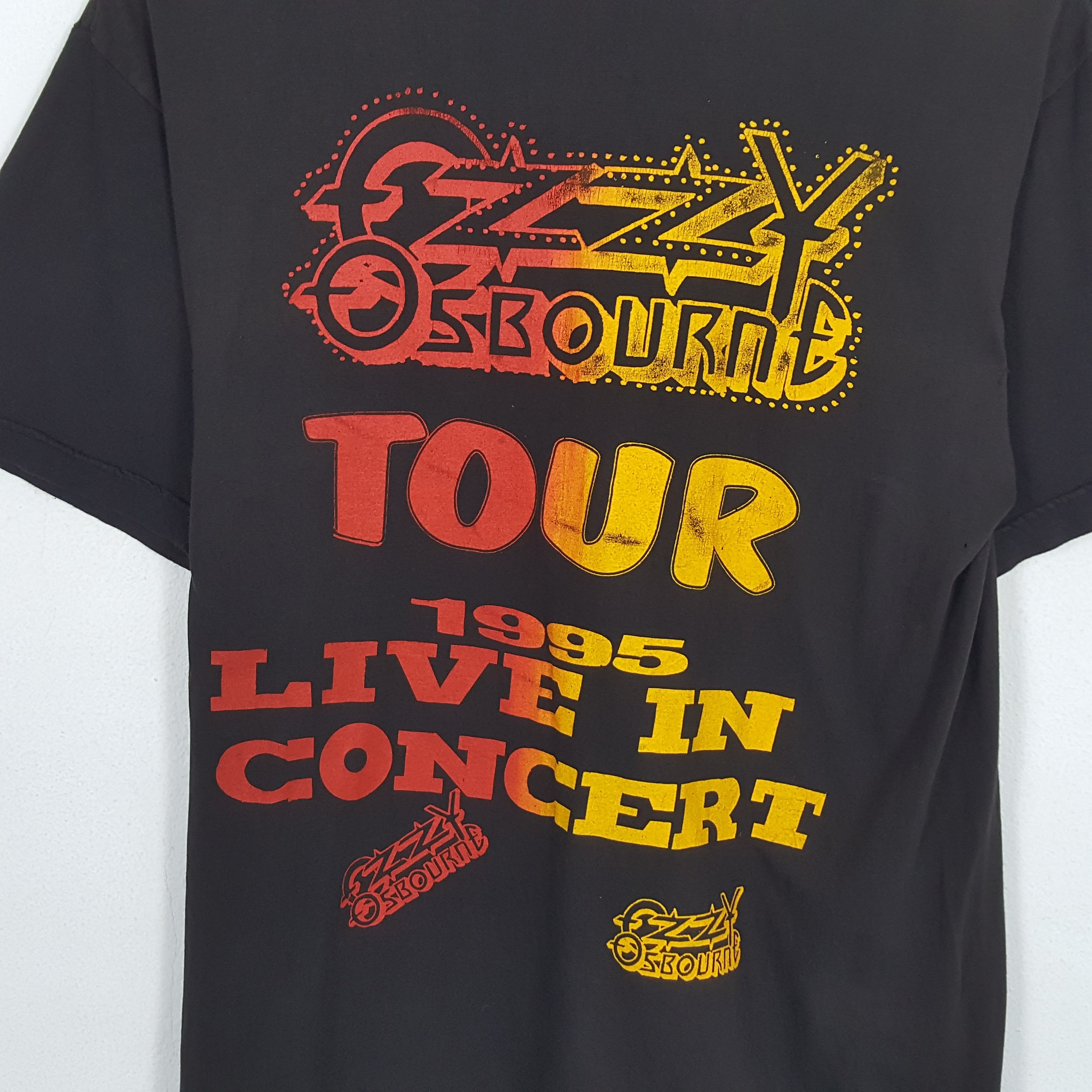 Band Tees × Ozzy Osbourne × Vintage OZZY OSBOURNE Rock Band Music Tour Vintage Tshirt Size US L / EU 52-54 / 3 - 4 Thumbnail
