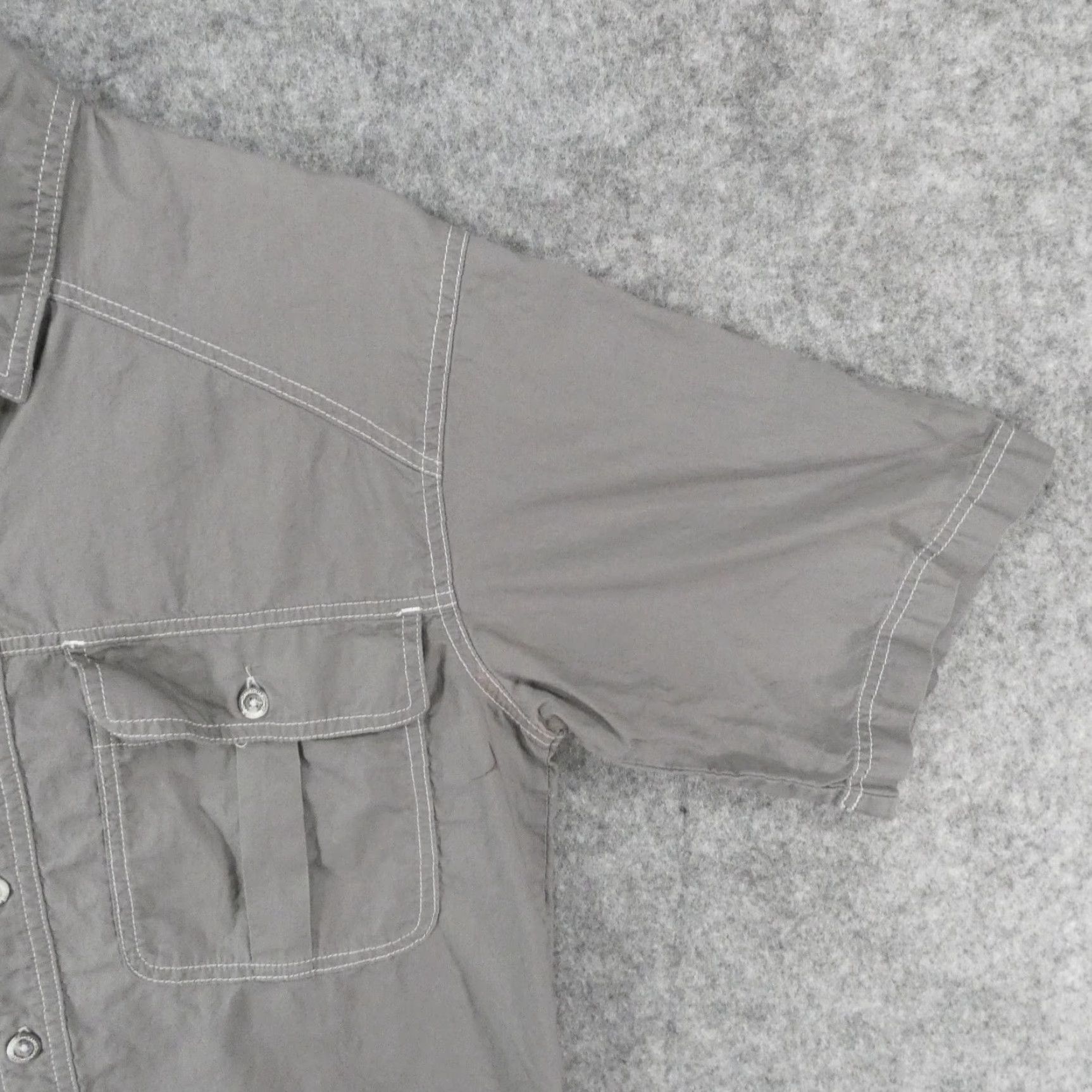 Vintage GameGuard Shirt Mens Small Short Sleeve Button Up Gray Lightweight Vented Size US S / EU 44-46 / 1 - 6 Thumbnail