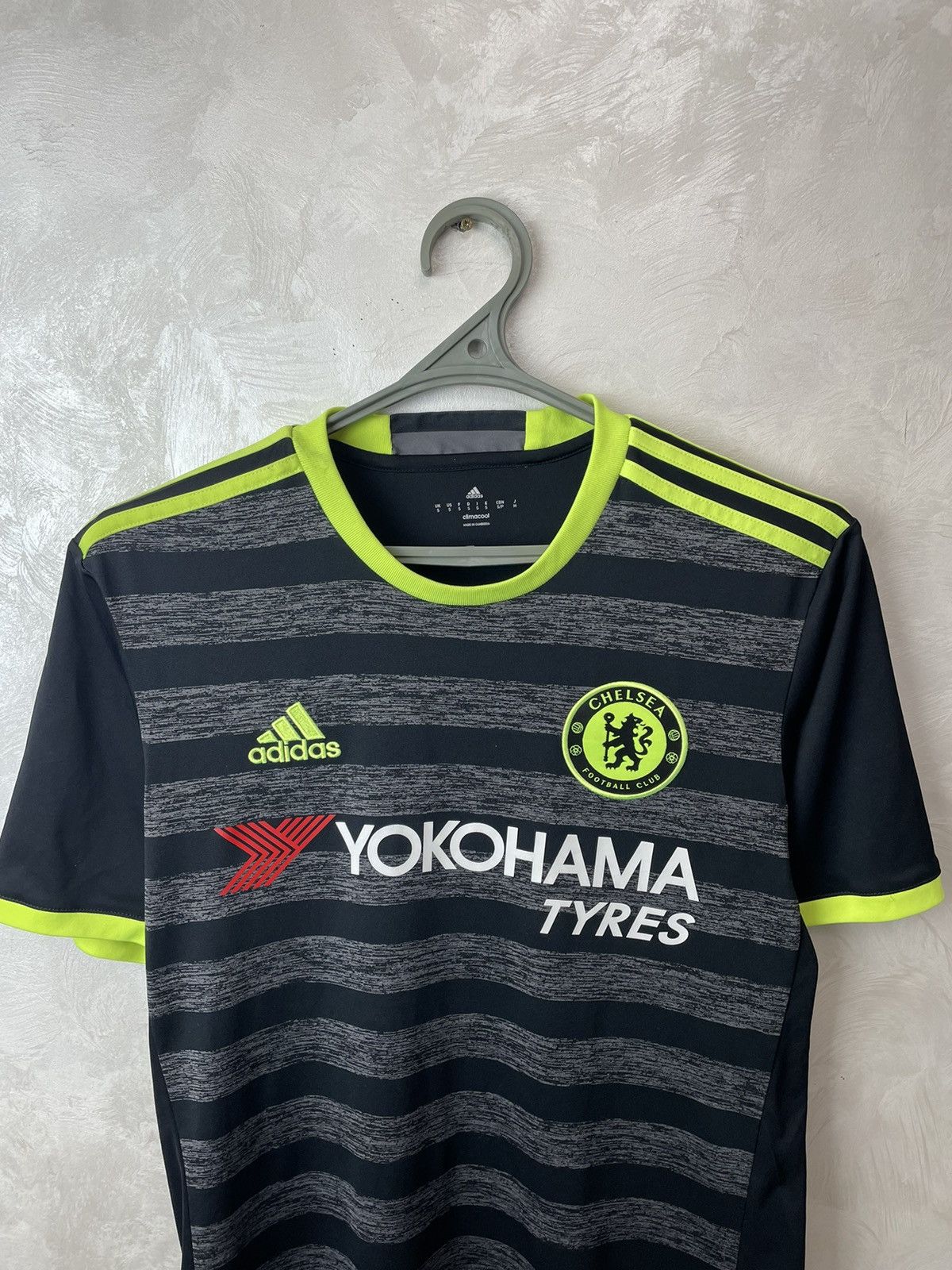 Adidas CHELSEA 2016 2018 AWAY FOOTBALL SHIRT SOCCER JERSEY S Men Size US S / EU 44-46 / 1 - 2 Thumbnail