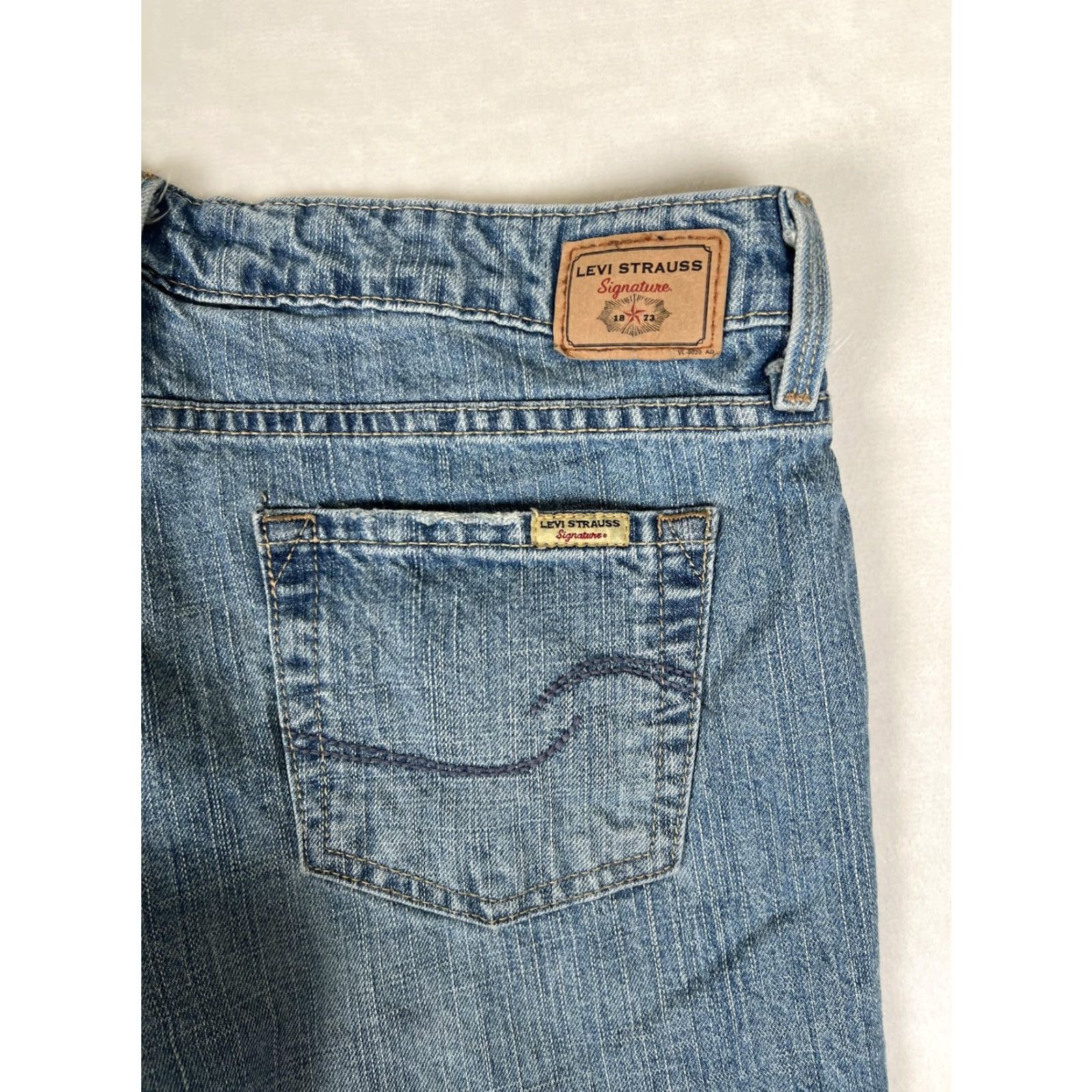 Levi's Levi Strauss Signature Jeans Women's 32x30 Bootcut Low Slim Denim Blue Size 24" / US 00 / IT 34 - 7 Thumbnail