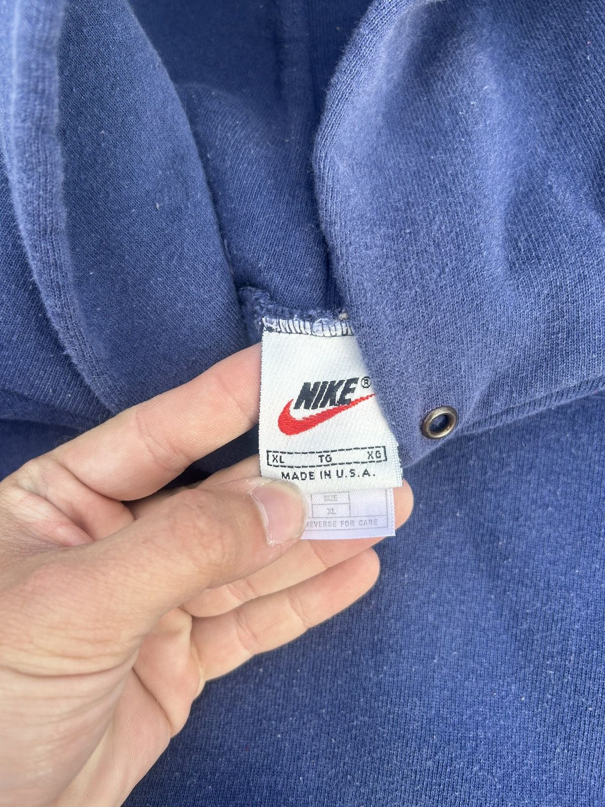 Nike × Vintage Vintage Nike Center Swoosh hoodie Size US XL / EU 56 / 4 - 2 Thumbnail