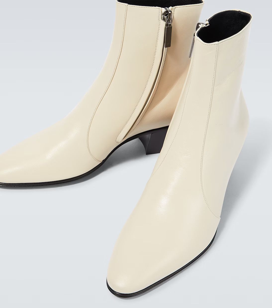 Saint Laurent Paris o1s1wg111124 Vassili Zipped Booties in Smooth . in Beige Size US 8 / EU 41 - 3 Thumbnail