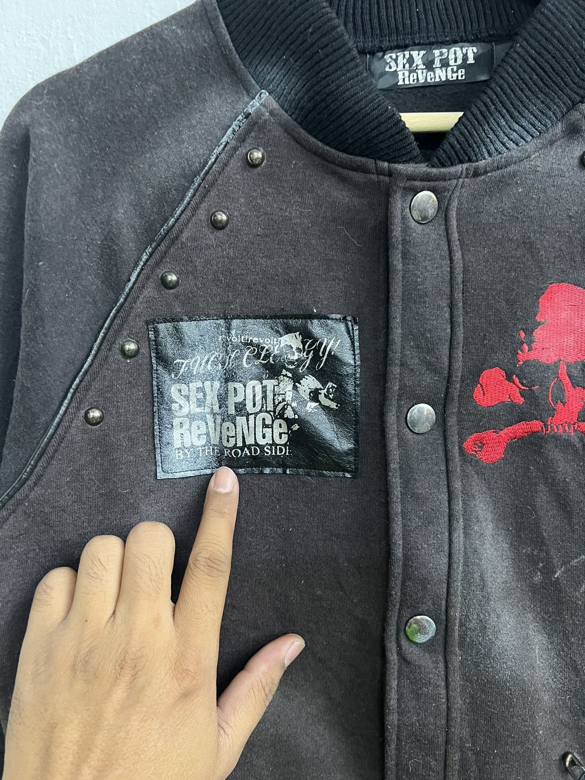 If Six Was Nine Vintage Sex Pot Revenge Trompe L'oeil Skull Sick Punk Style Size US L / EU 52-54 / 3 - 5 Thumbnail