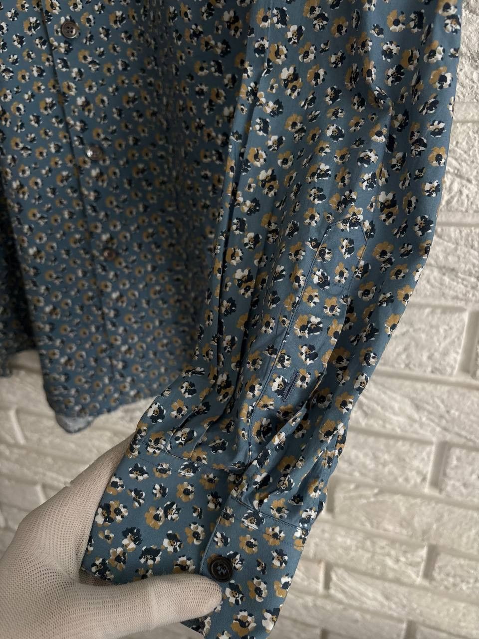 Salvatore Ferragamo Salvatore Ferragamo men`s shirt new colectin floral printed Size US M / EU 48-50 / 2 - 3 Thumbnail