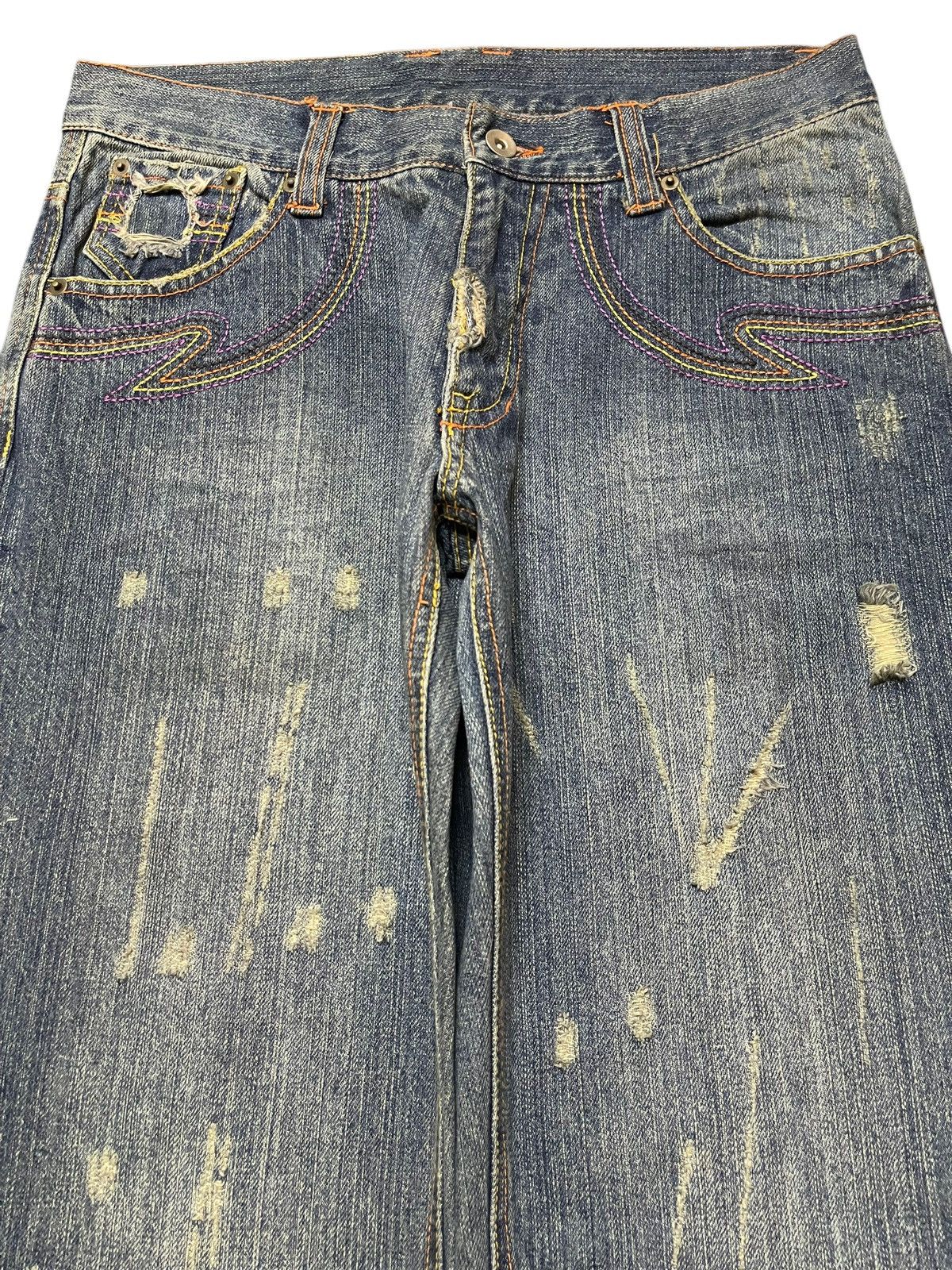 In The Attic Vintage Japanese Brand Faded Wash Style Distress Loose Jeans Size US 32 / EU 48 - 3 Thumbnail
