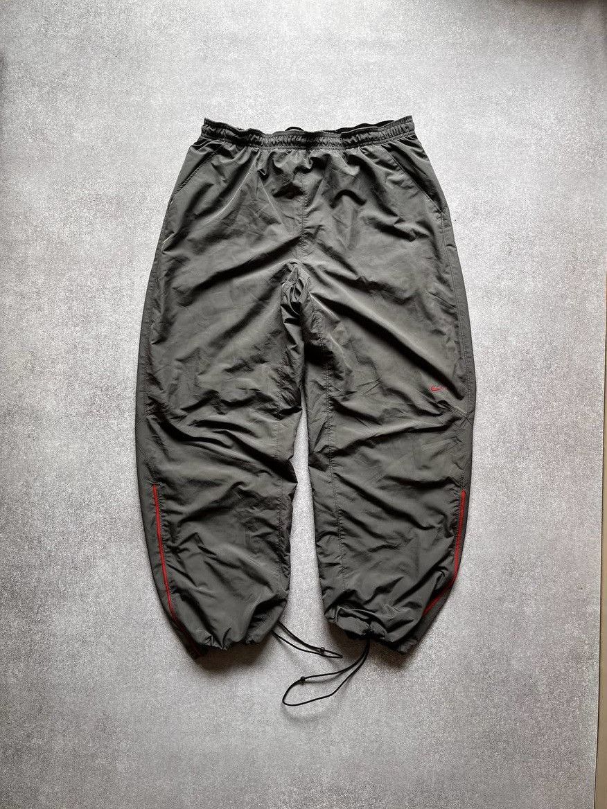 Nike × Vintage Vintage Nike Swoosh Nylon Baggy Trackpants Y2K XL Size US 36 / EU 52 - 2 Thumbnail