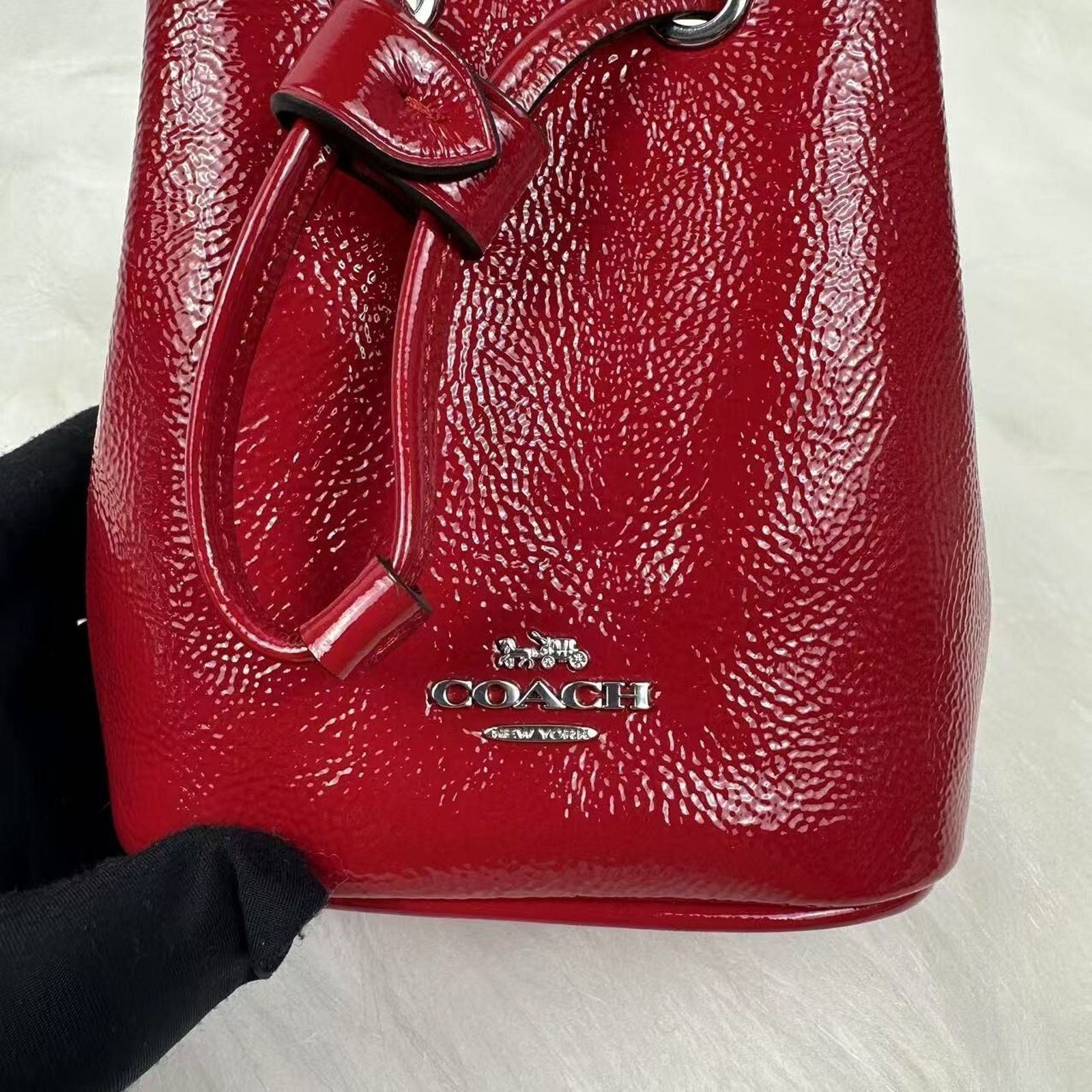 Coach Coach Drawstring Wristlet Pouch Bag in Leather/Silver /Red Size ONE SIZE - 5 Thumbnail