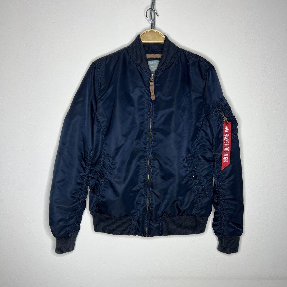 Alpha Industries Alpha Industries Bomber Jacket MA-1 Navy Nylon M size Size US M / EU 48-50 / 2 - 1 Thumbnail