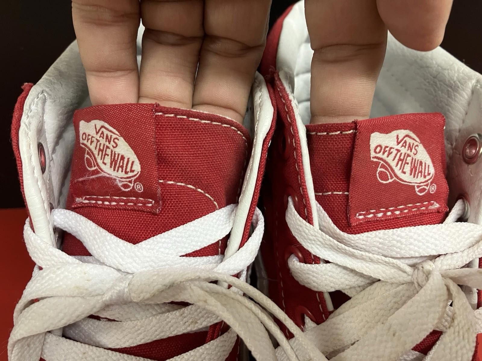 Vans Vans Sk8-Hi Top Skate Sneakers Suede Red Size US 9.5 / IT 39.5 - 7 Thumbnail