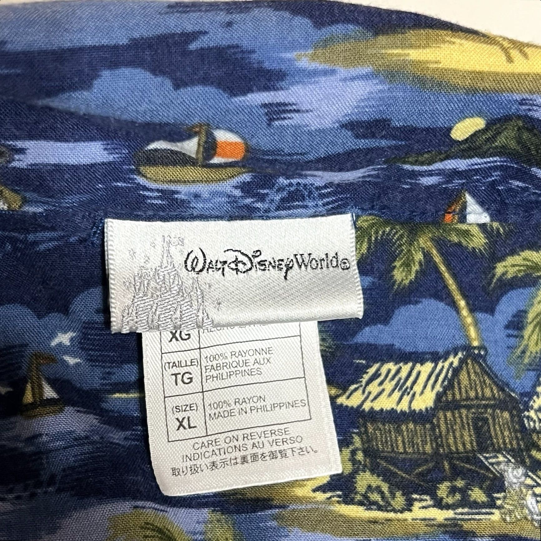 Disney Disney Walt Disney World Shirt XL Aloha Hawaiian Camp Pluto Donald Duck Mickey Shirt Size US XL / EU 56 / 4 - 7 Thumbnail