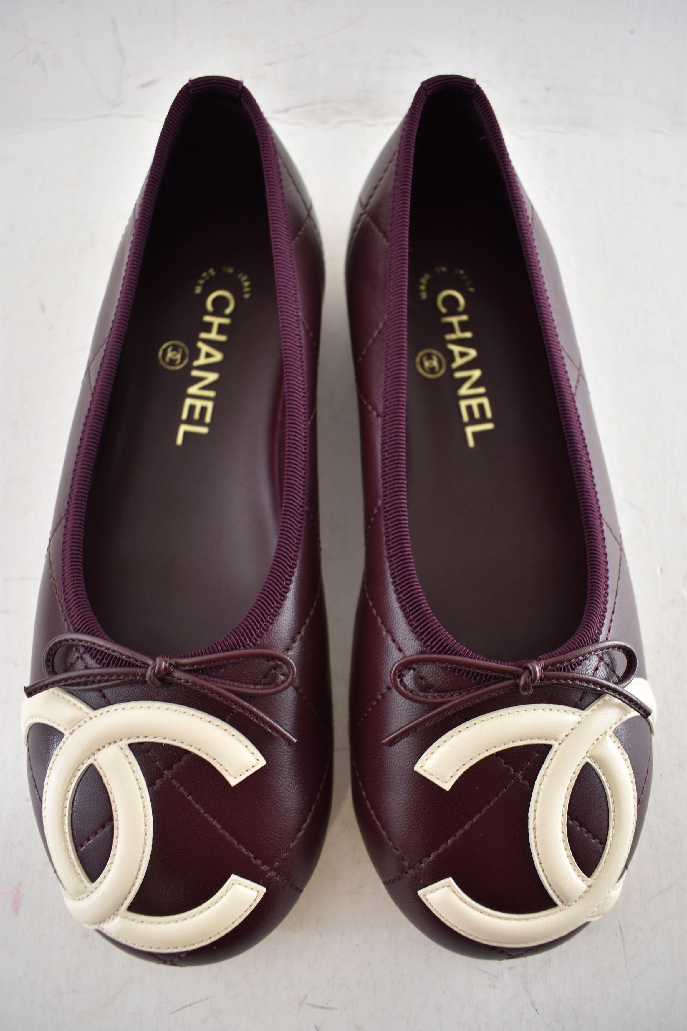 Chanel 26M Coco Beach Cambon Burgundy CC Ballet Ballerina Flat 37.5 Size US 7.5 / IT 37.5 - 11 Thumbnail