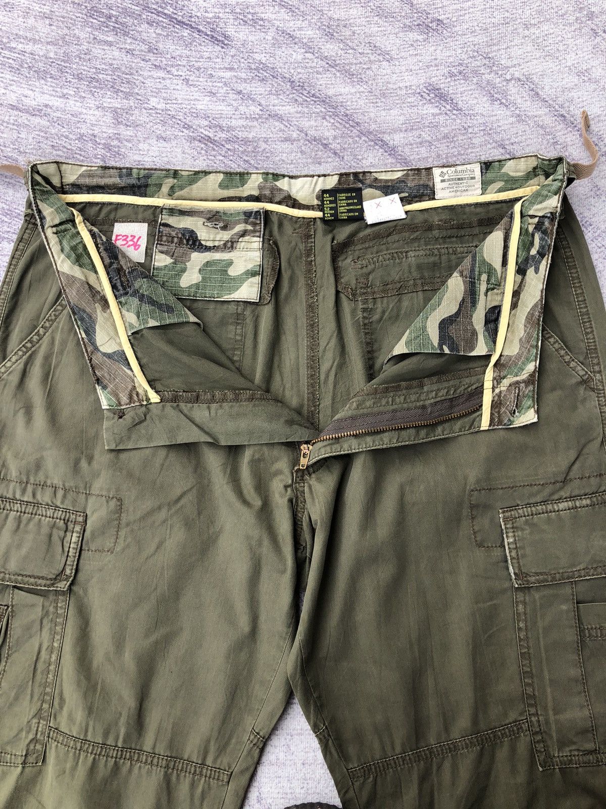 Columbia Columbia Green Cargo Multi-Pocket Tectical Pants Size US 33 - 10 Thumbnail