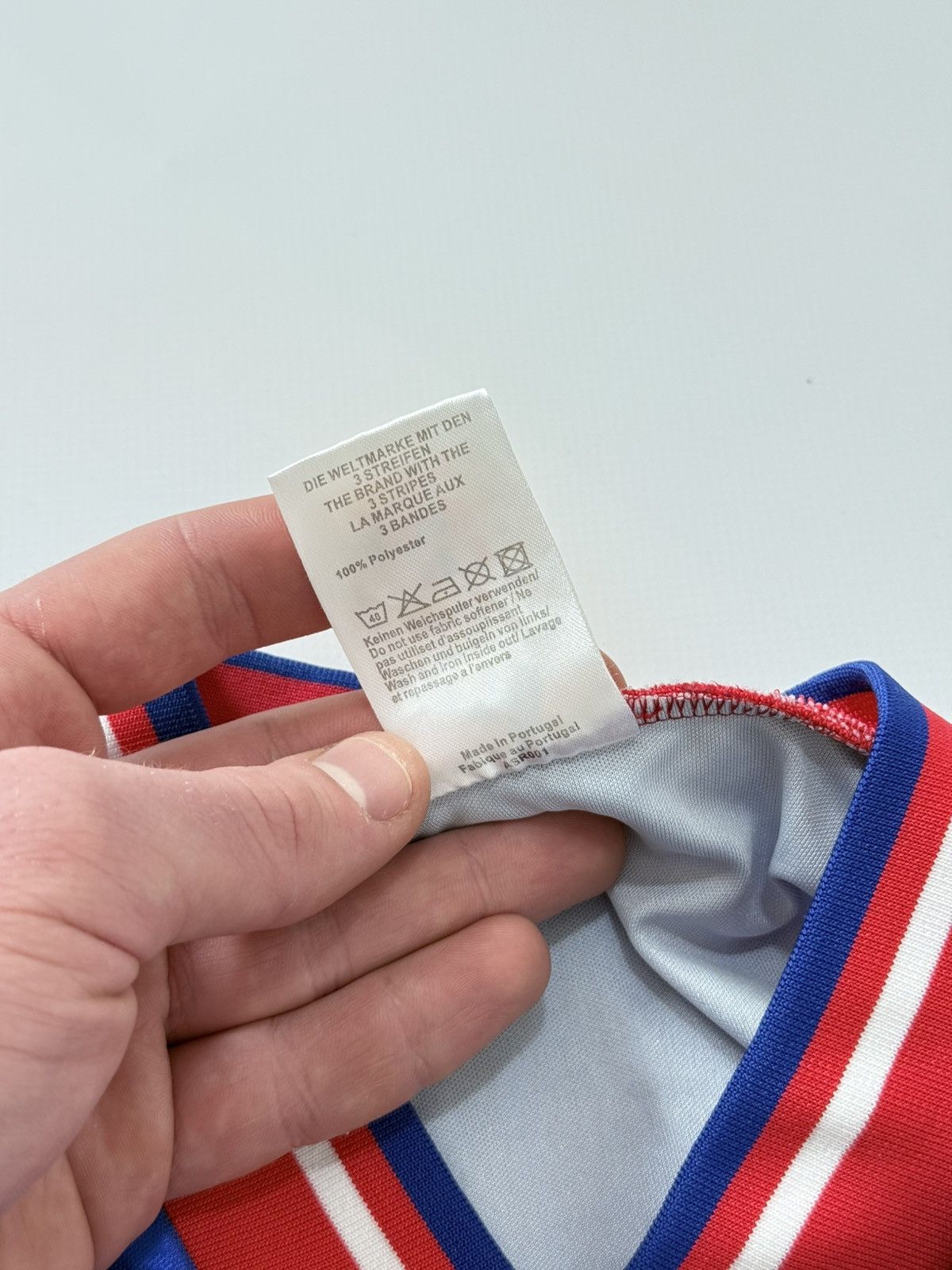 Adidas Vintage Adidas y2k sportswear streetwear jersey Size US M / EU 48-50 / 2 - 5 Thumbnail
