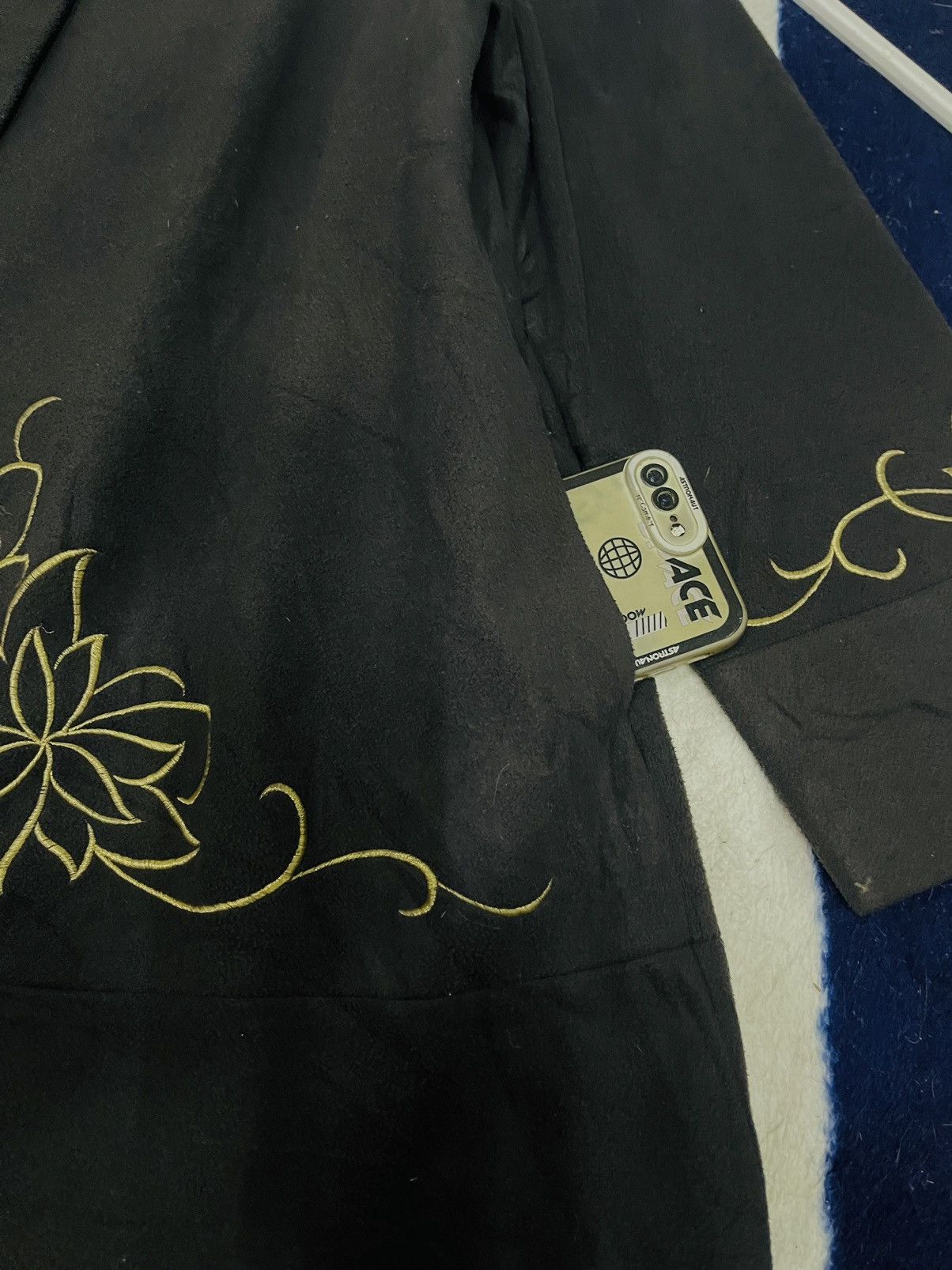 Balenciaga Balenciaga Neck Button Fleece Jacket Size L / US 10 / IT 46 - 7 Thumbnail
