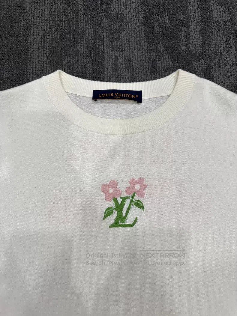 Louis Vuitton Louis Vuitton Flower embroidered short sleeve Size US S / EU 44-46 / 1 - 3 Thumbnail