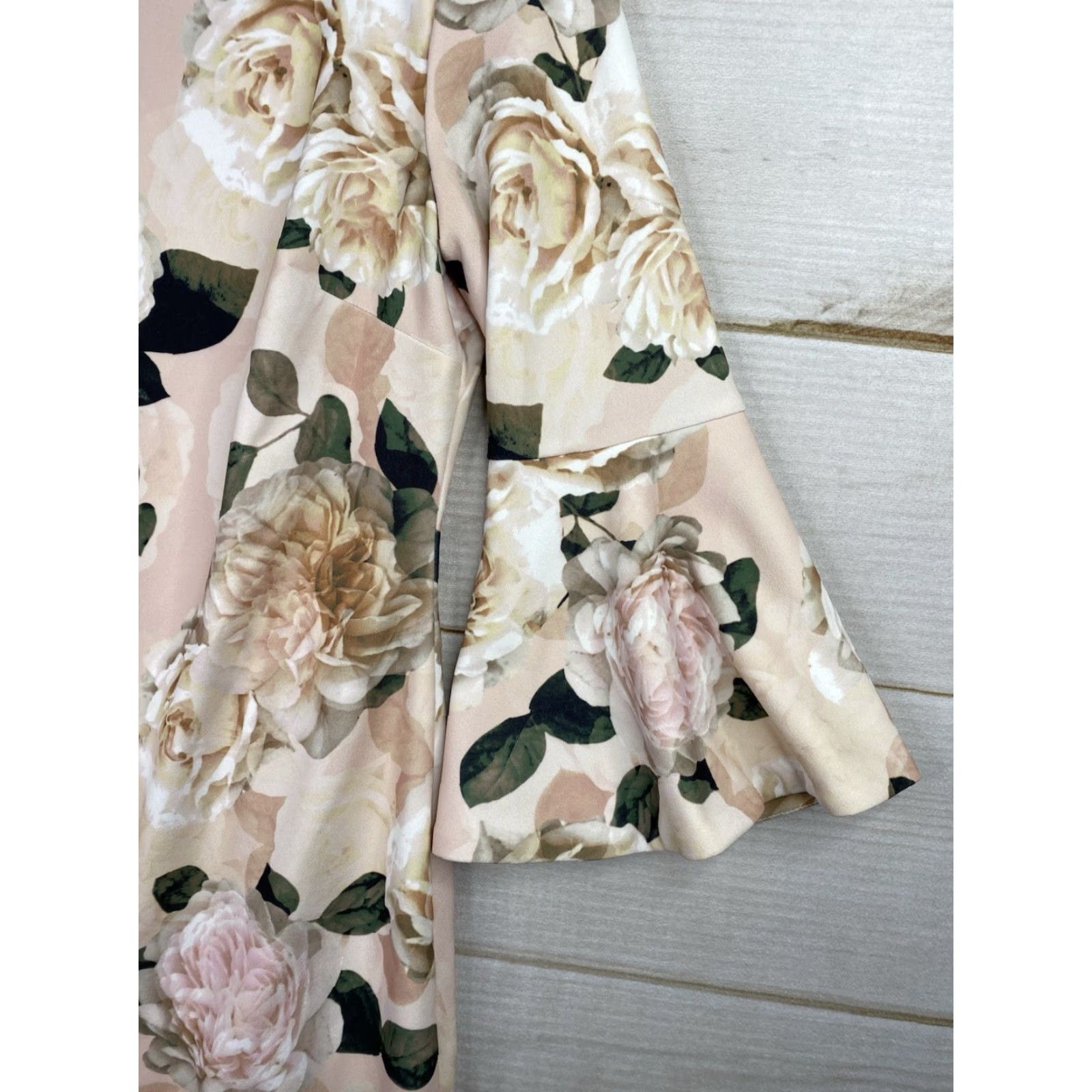 Calvin Klein Calvin Klein Dress 6 Floral Pink Scuba Neoprene Stretch Bell Sleeve Sheath Dress Mid-Length Pink Floral Sleeves 3/4 Women Mens? Size M / US 6-8 / IT 42-44 - 2 Thumbnail