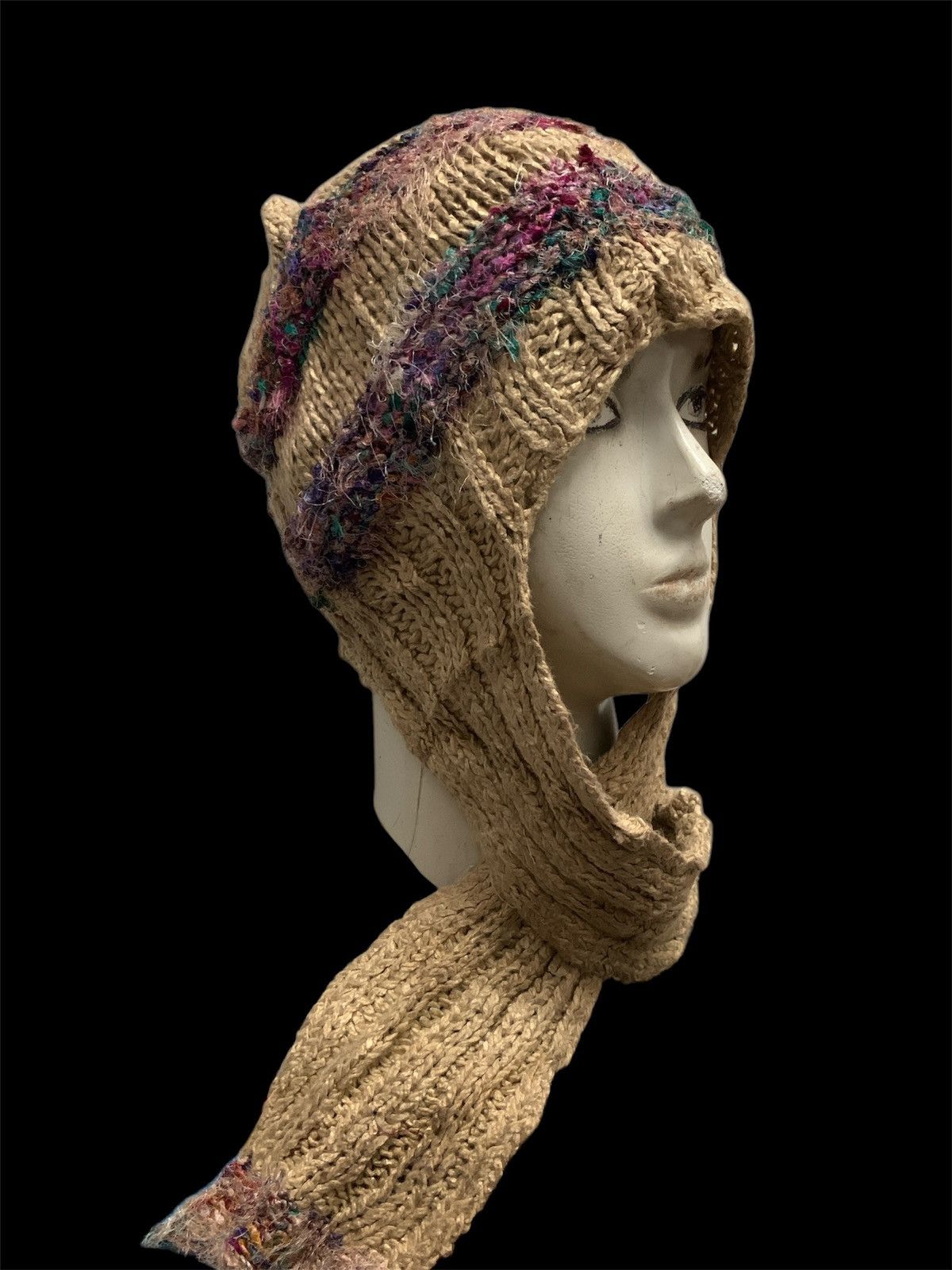 Designer × Japanese Brand Crochet Knitted Handmade Beanie Hats Rare design Size ONE SIZE - 2 Thumbnail