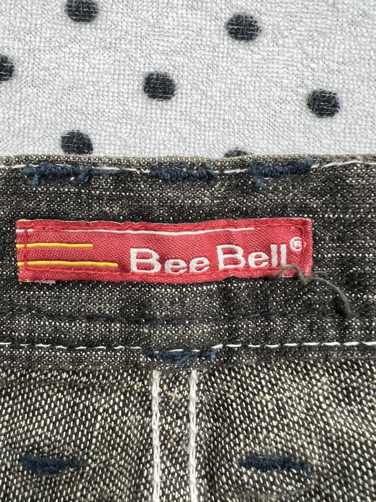 Japanese Brand Bee Bell Distressed Jeans Size US 33 - 9 Thumbnail
