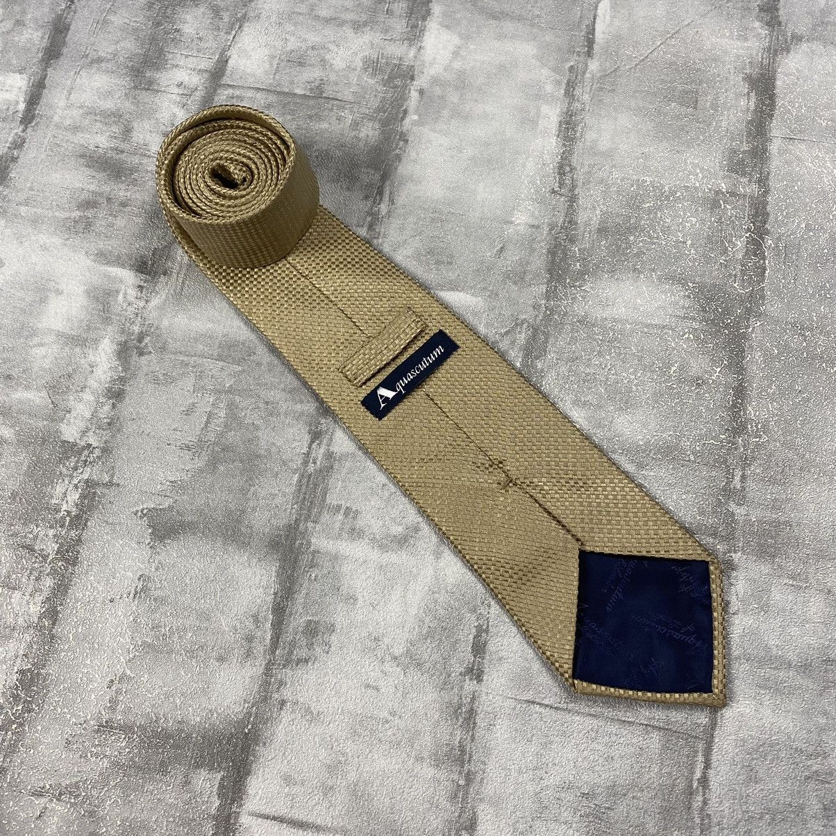 aquascutum tie