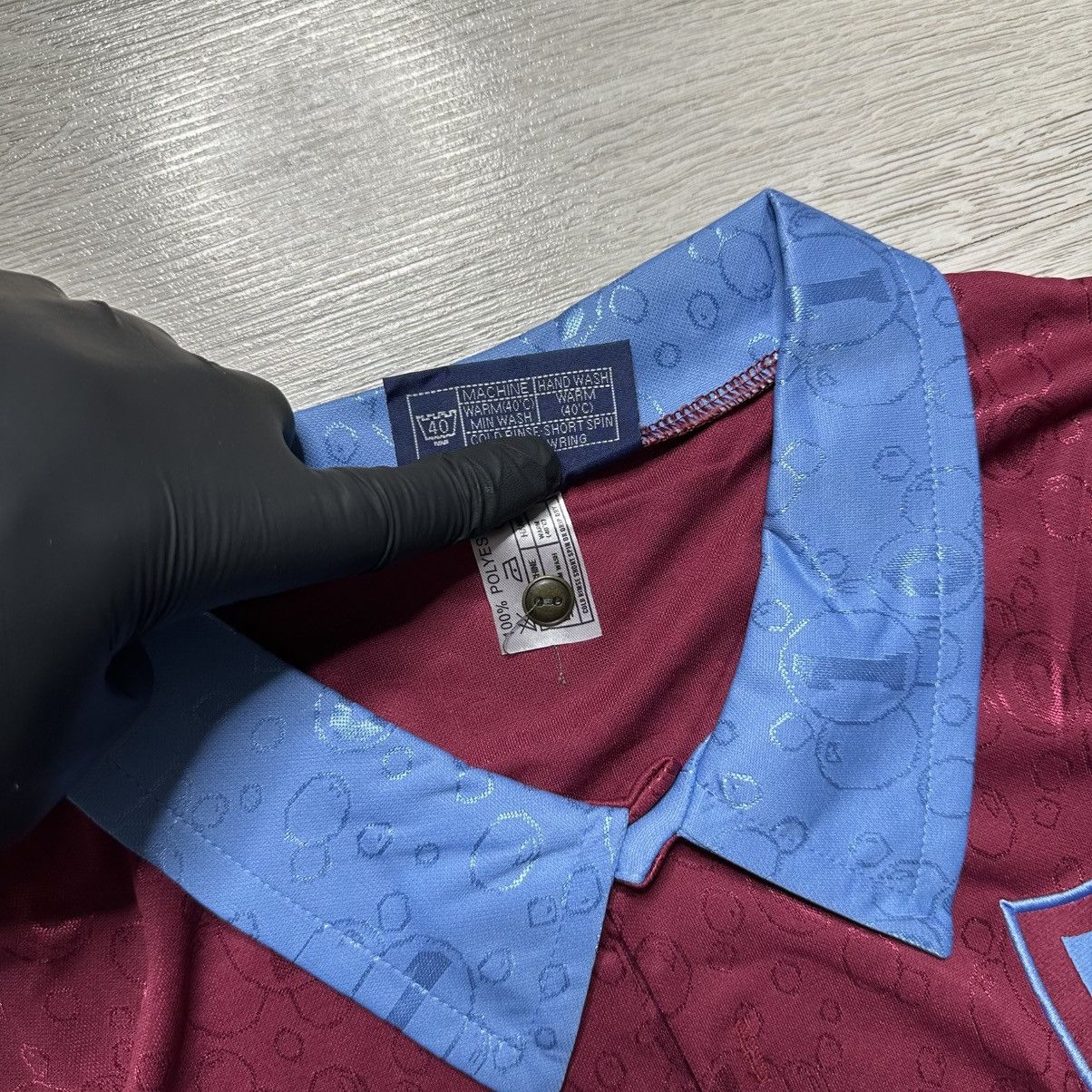 PONY Vintage Pony West Ham United Long Sleeve Soccer jersey Size US L / EU 52-54 / 3 - 6 Thumbnail