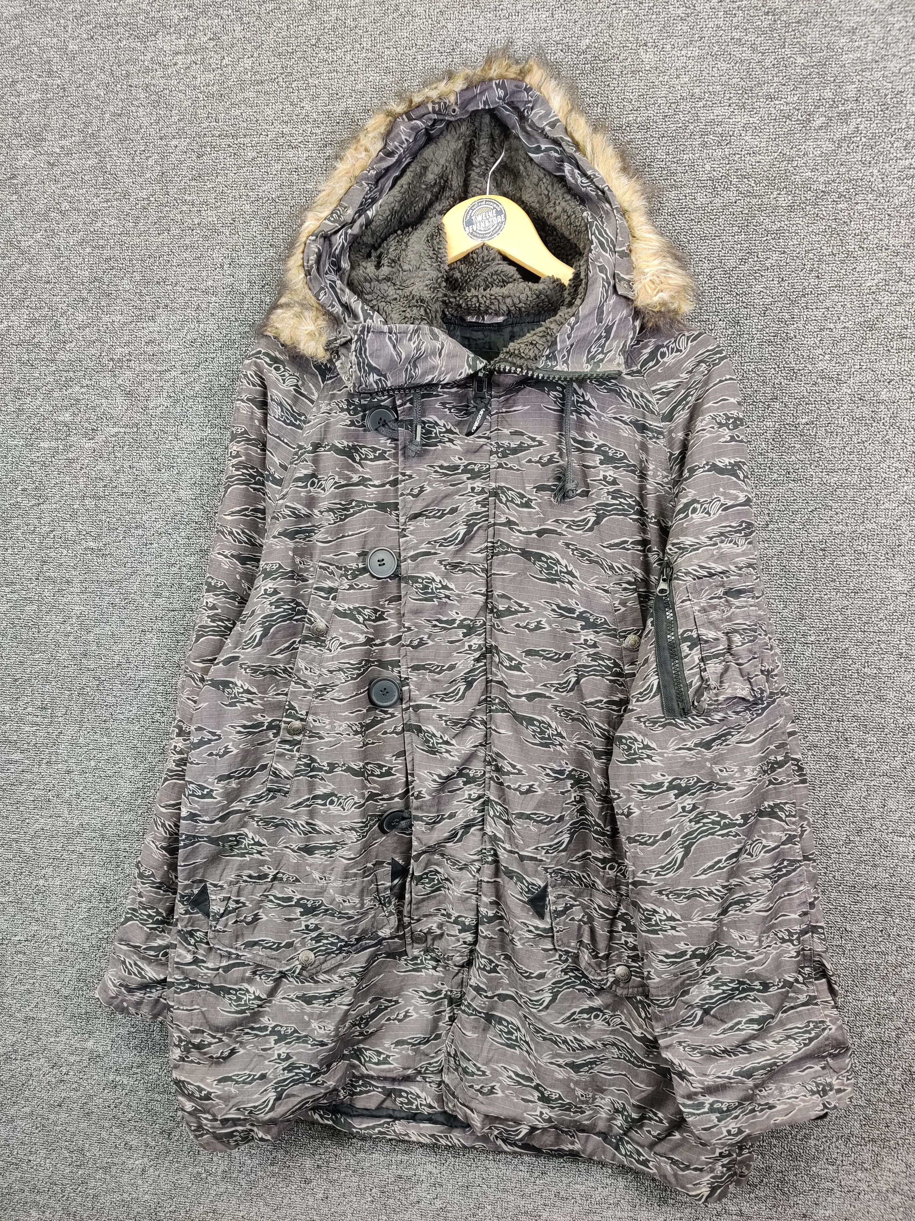 Mossimo Vintage Mossimo Sport Camouflage Flight Parka Fur Jacket Size US M / EU 48-50 / 2 - 2 Thumbnail