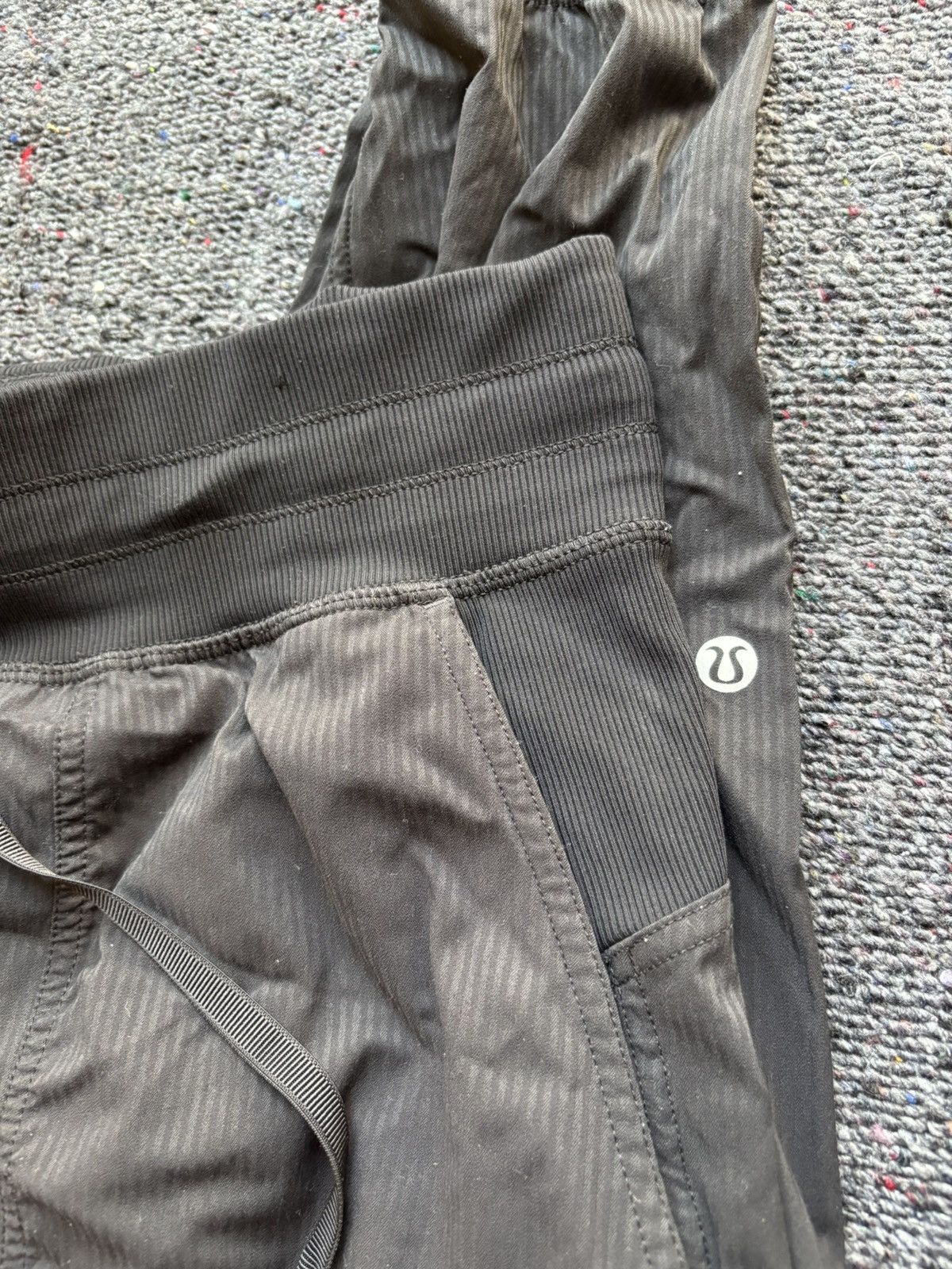 Lululemon Lululemon dance studio pants Size 28" / US 6 / IT 42 - 1 Thumbnail