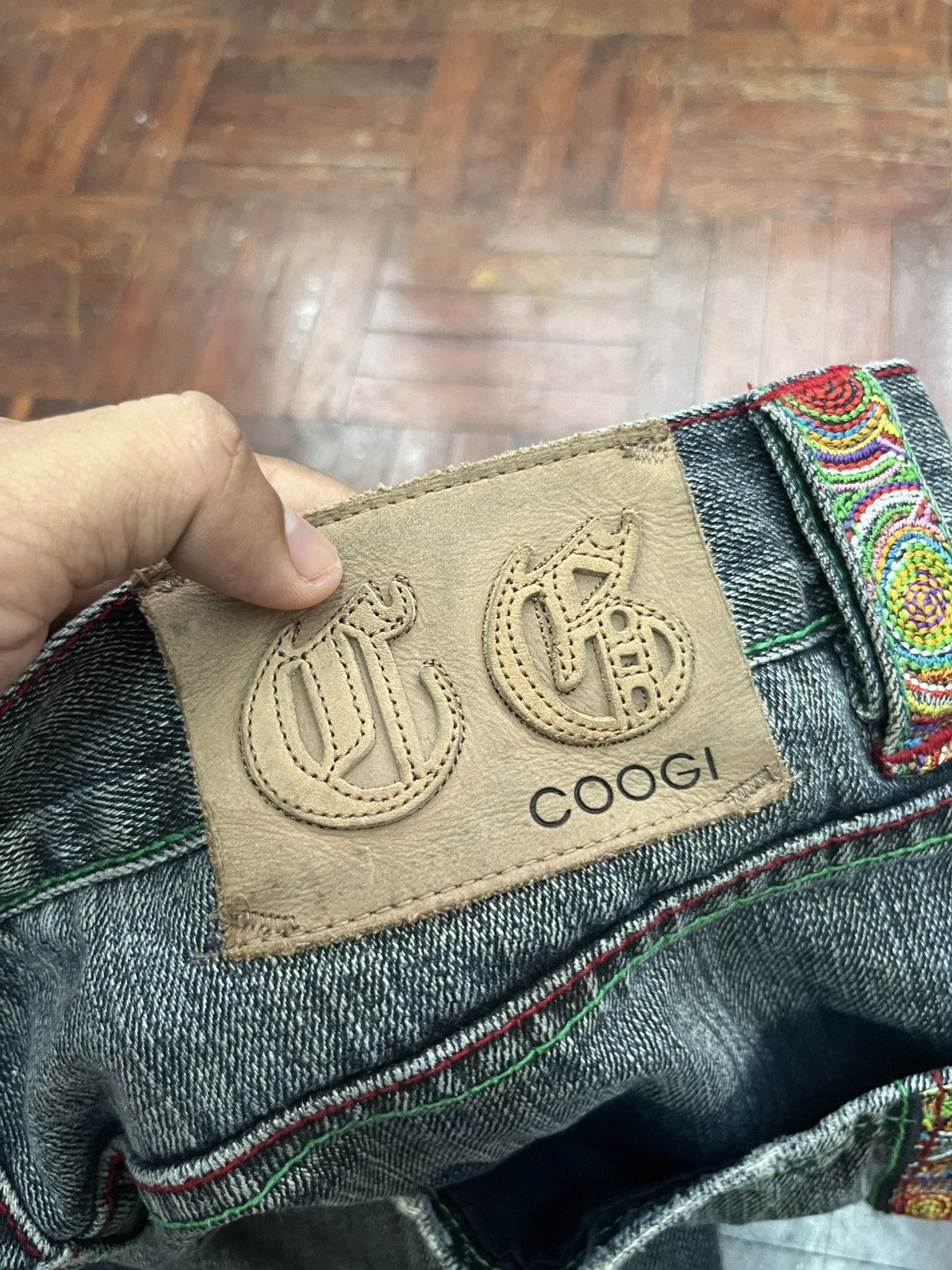 Coogi 🔥Coogi Tribal Multicolour Embroidered Cropped Jeans Size US 35 - 11 Thumbnail
