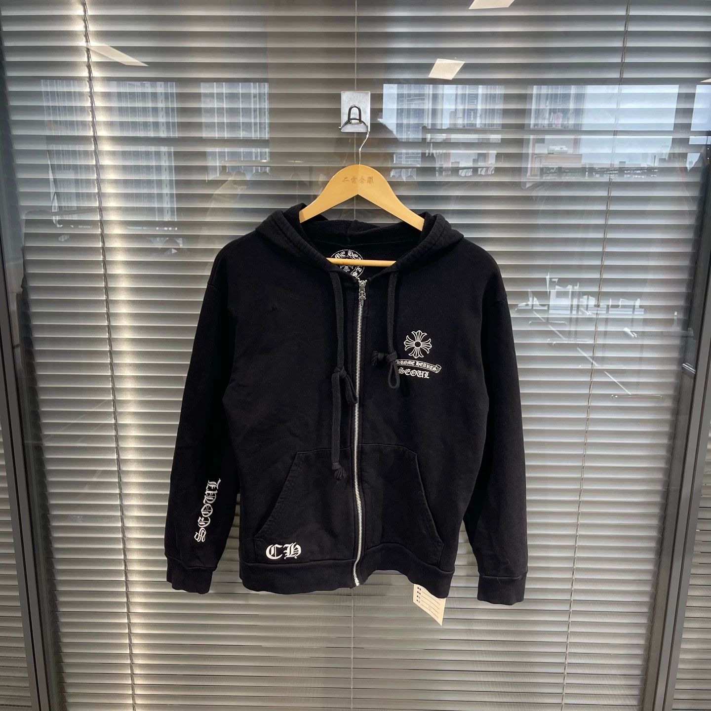 Chrome Hearts Chrome Hearts Cross Scroll Seoul Silver Zip S 95New Size US S / EU 44-46 / 1 - 1 Thumbnail