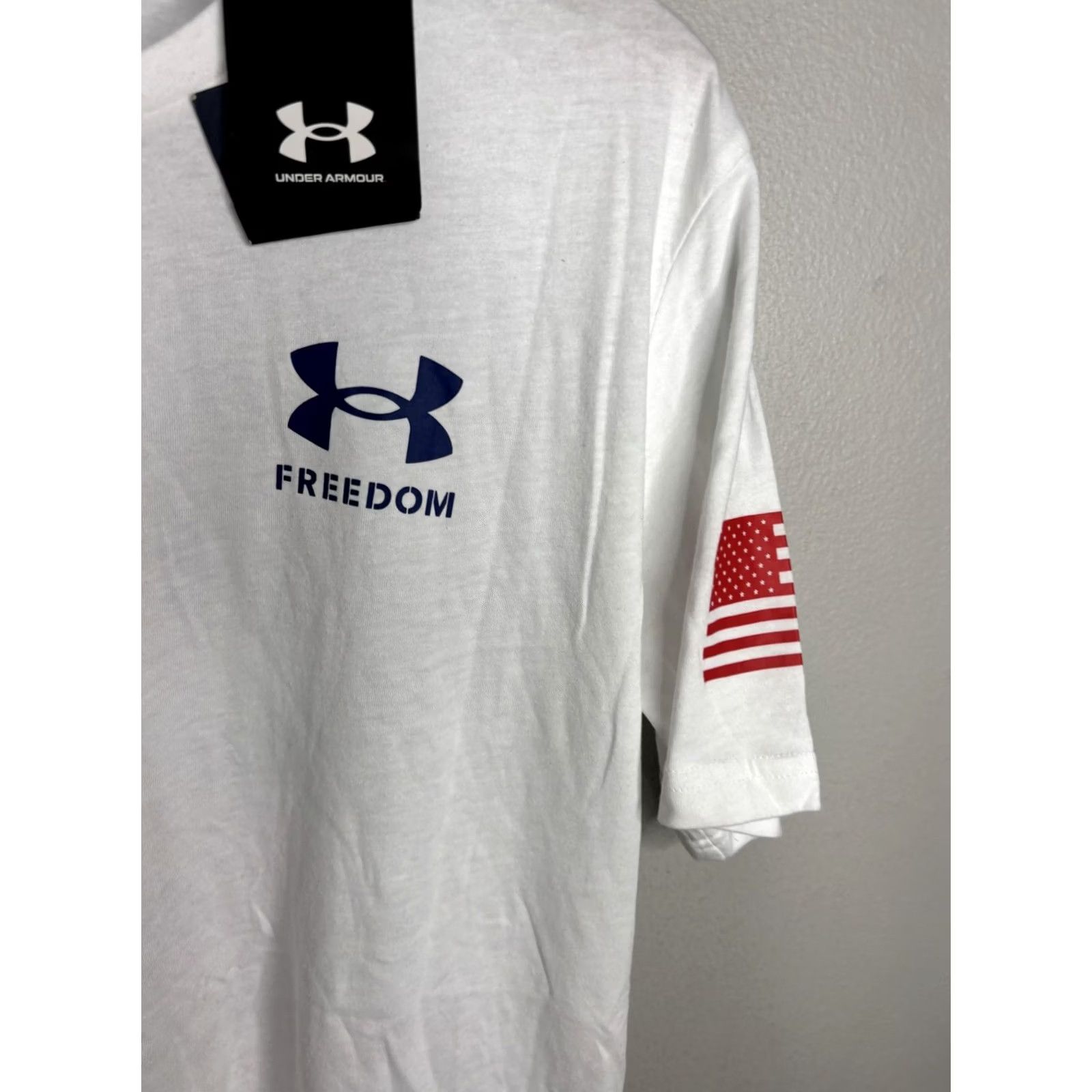 Under Armour Under Armour Freedom Shirt Mens Small White Graphic American Flag Tee NWT Size US S / EU 44-46 / 1 - 2 Thumbnail