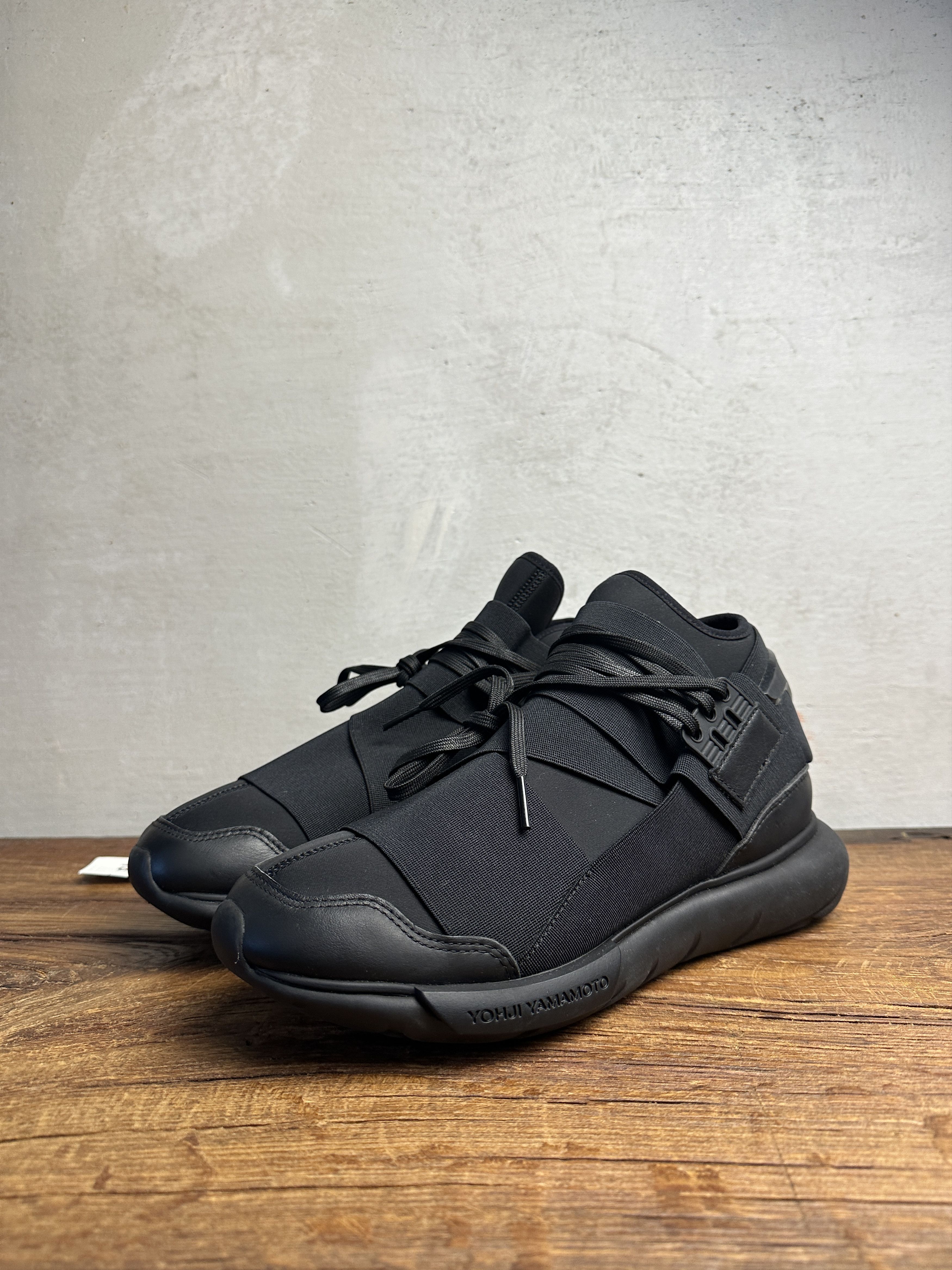 Adidas Y-3 Qasa High Triple Black Size US 7 / EU 40 - 1 Thumbnail