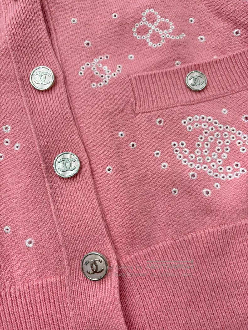 Chanel Chanel Pink hollow embroidery flower logo cardigan coat Size XS / US 0-2 / IT 36-38 - 3 Thumbnail