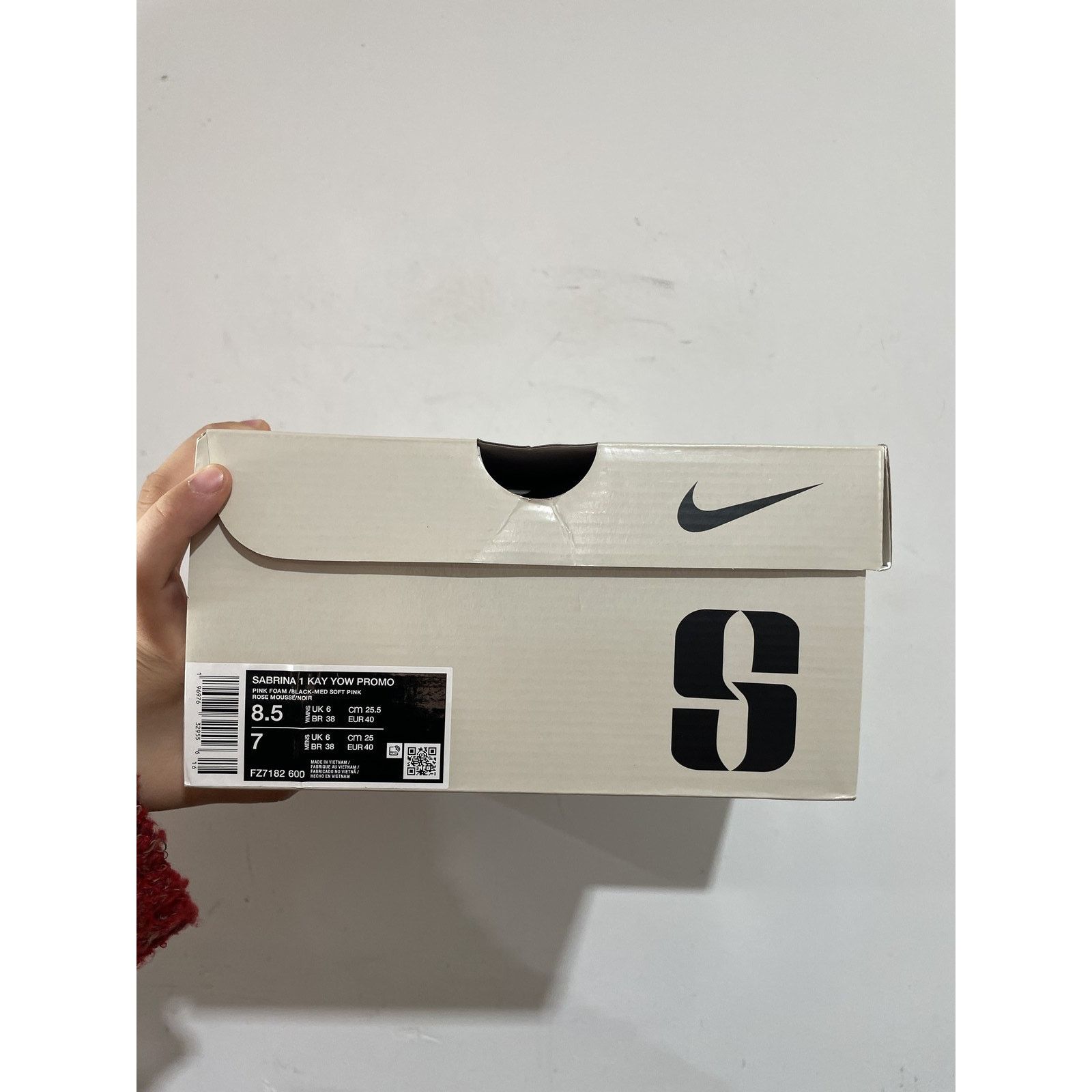 Nike NIKE SABRINA 1 PROMO PINK KAY YOW SIZE 8.5W (7M) NEW Size US 7 / EU 40 - 8 Thumbnail