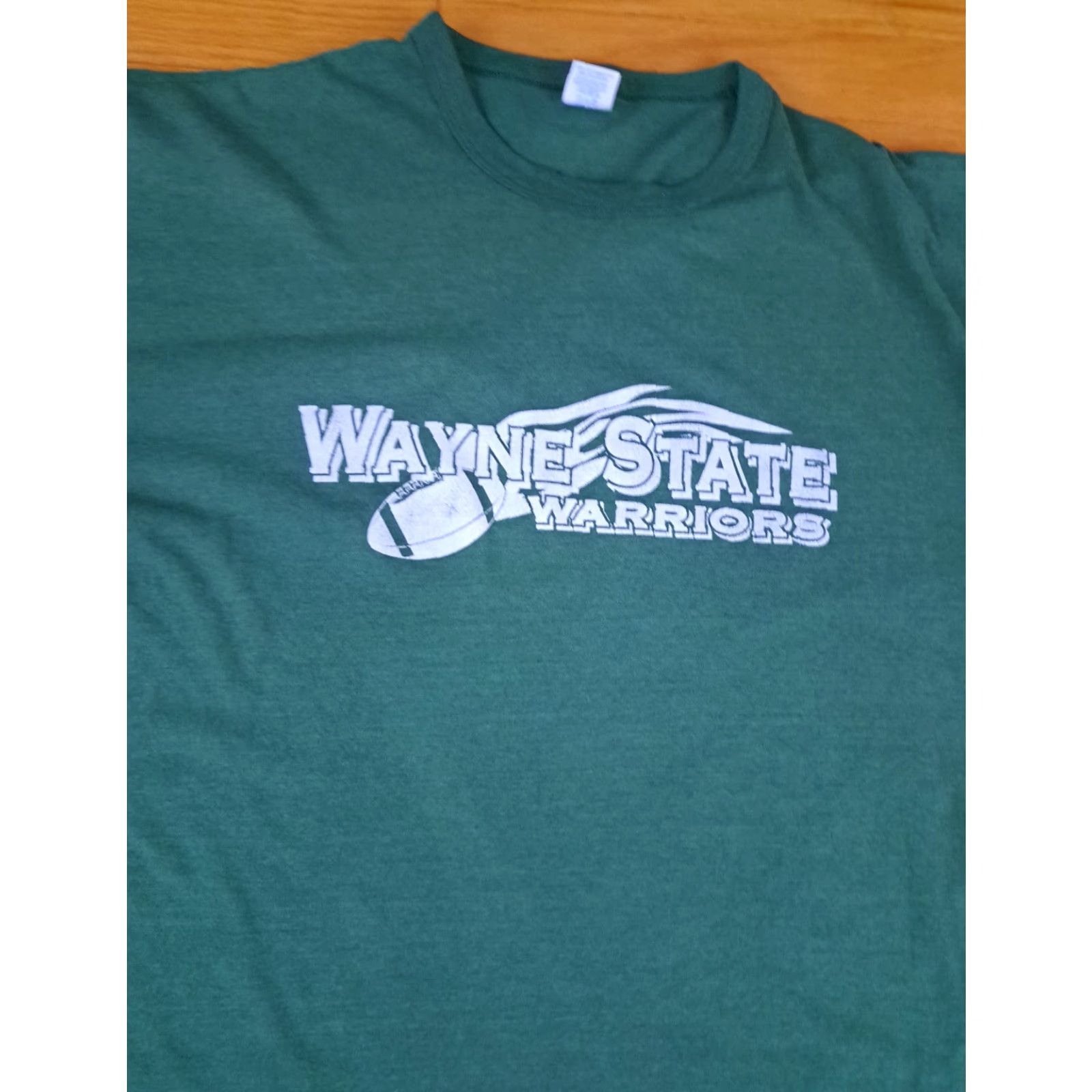 Vintage VINTAGE Wayne State Warriors Football Printed X-Large T-Shirt Russell Shirt Men XL Green 90s Warrior X-Large Mens Size US XL / EU 56 / 4 - 5 Thumbnail