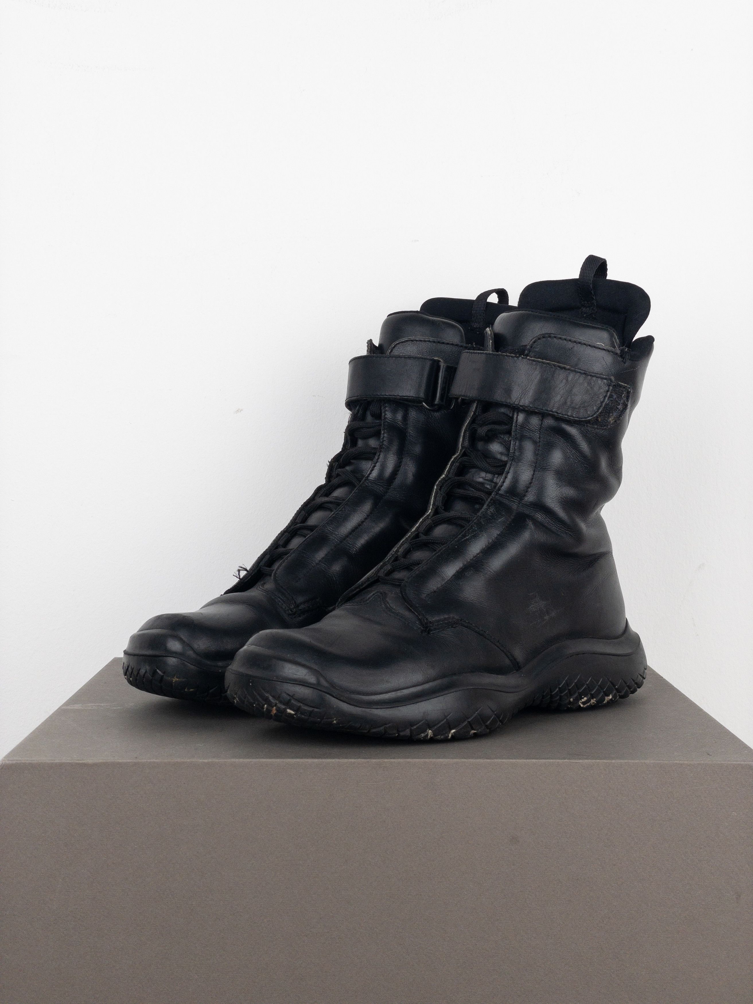 靴 00s archive PRADA leather boots shoes 00s prada archive leather combat boots 靴 00s archive PRADA