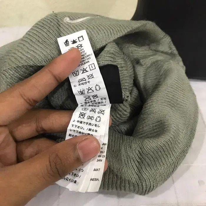 Nike × Vintage Nike Swoosh Plain Beanie Hat Size ONE SIZE - 8 Thumbnail