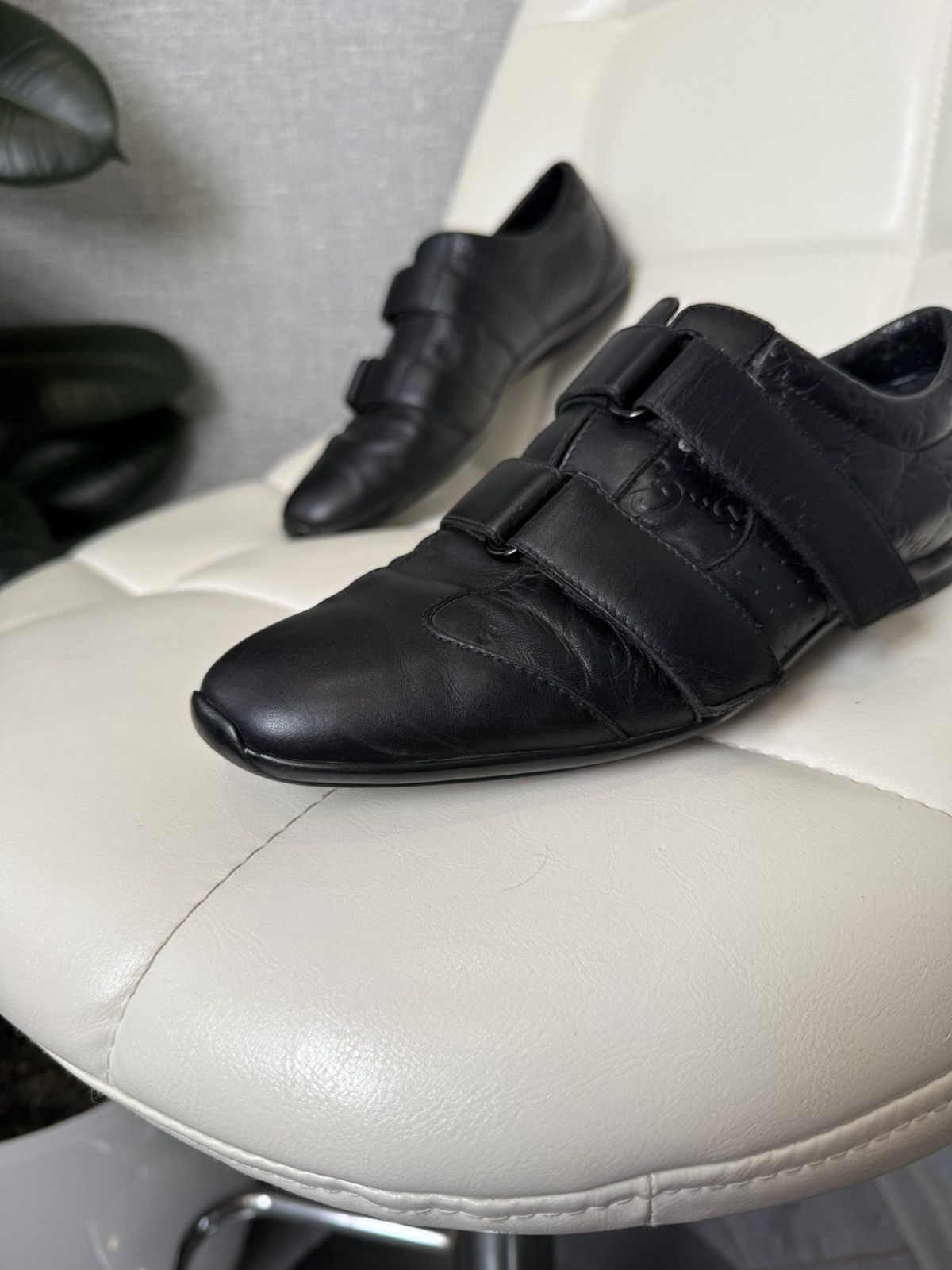 Gucci Gucci GG Guccissima Monogram Black Leather Sneakers (121830) Size US 7 / IT 37 - 3 Thumbnail