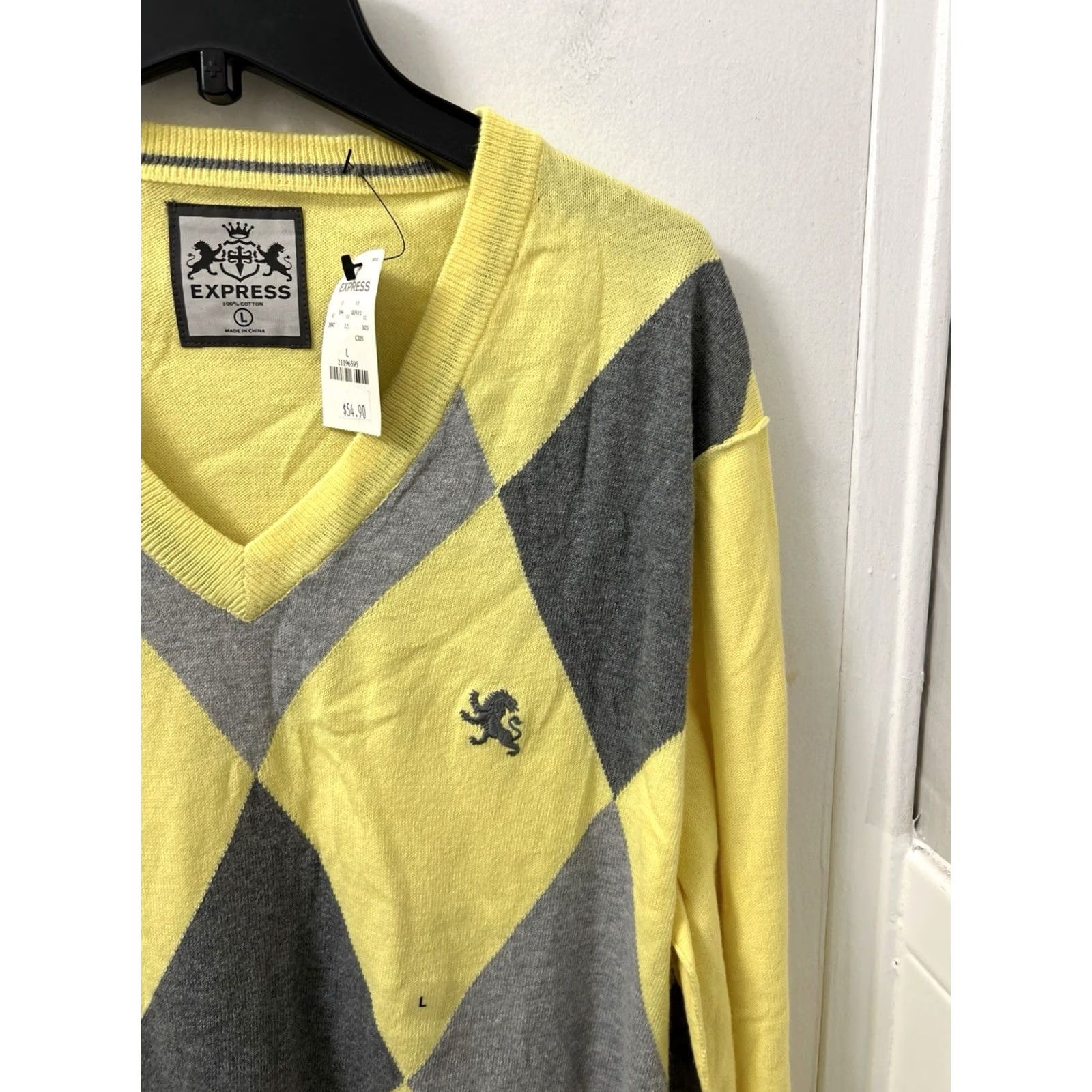 Express VINTAGE Express V Neck Sweater Mens L Yellow Diamond Print Pullover Sweatshirt L/S Size US L / EU 52-54 / 3 - 4 Thumbnail